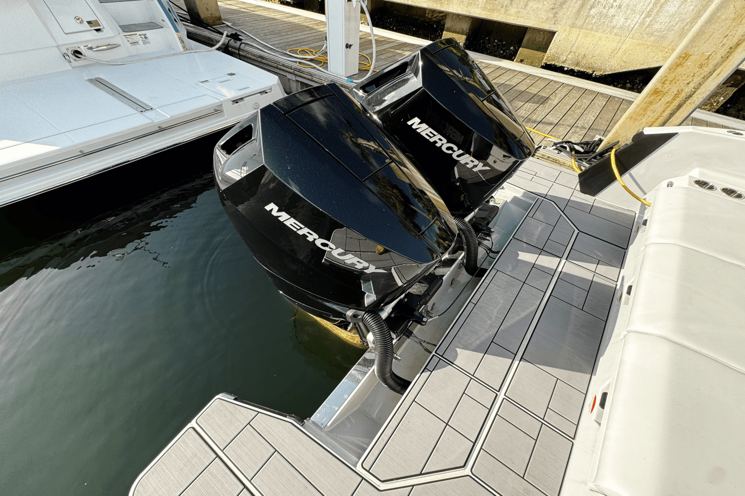 2024 Aviara AV36 Outboard Image Thumbnail #9