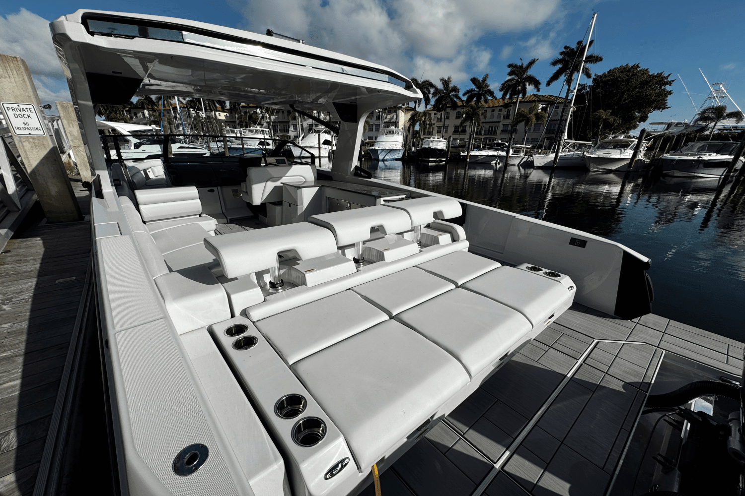 2024 Aviara AV36 Outboard Image Thumbnail #10