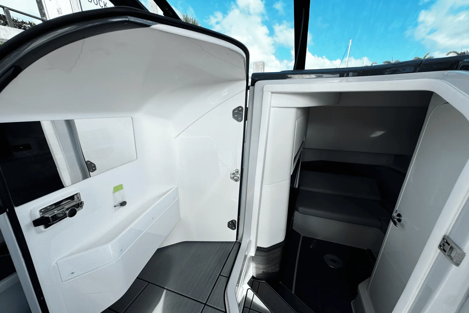 2024 Aviara AV36 Outboard Image Thumbnail #20