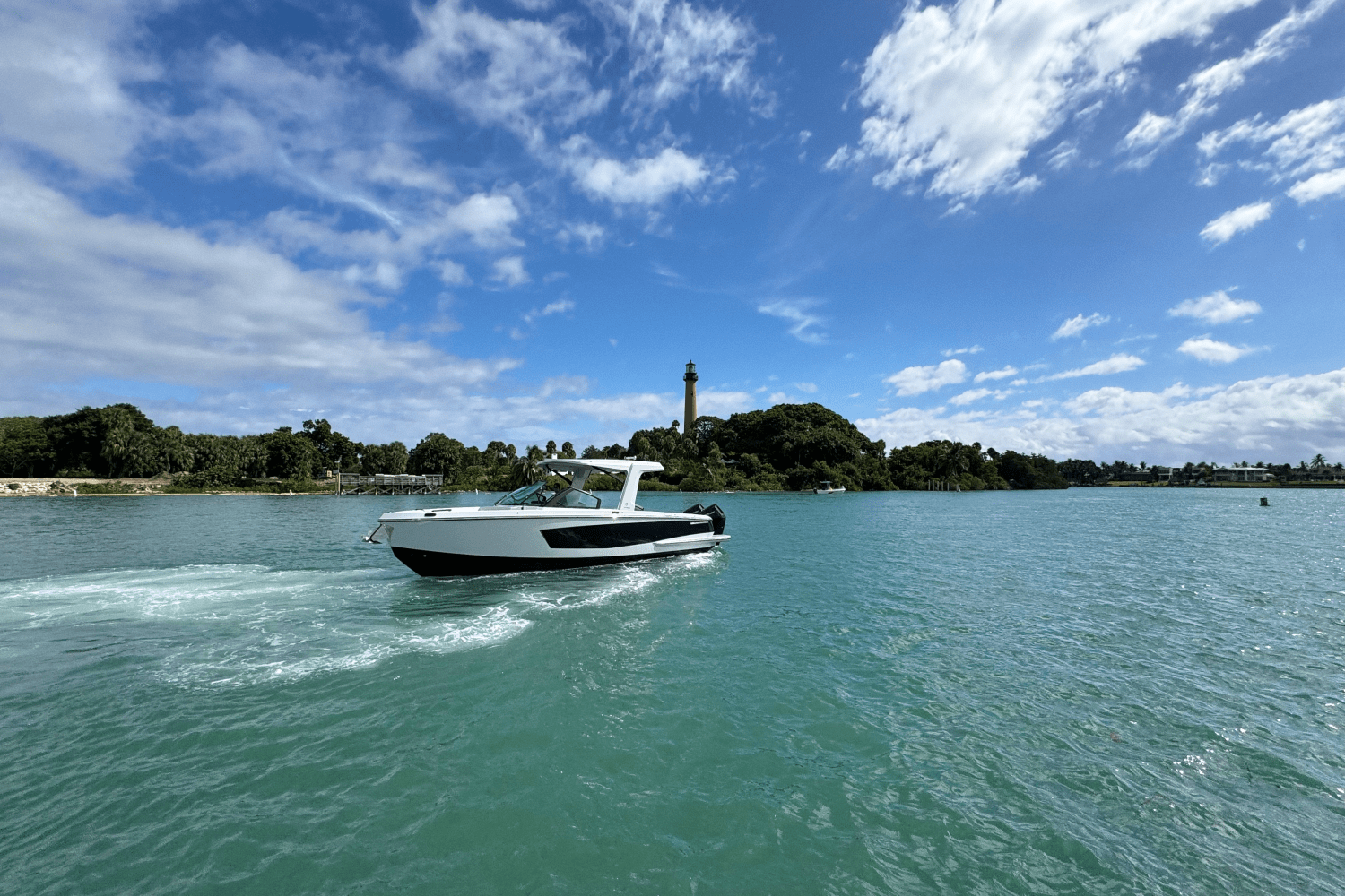 2024 Aviara AV36 Outboard Image Thumbnail #1