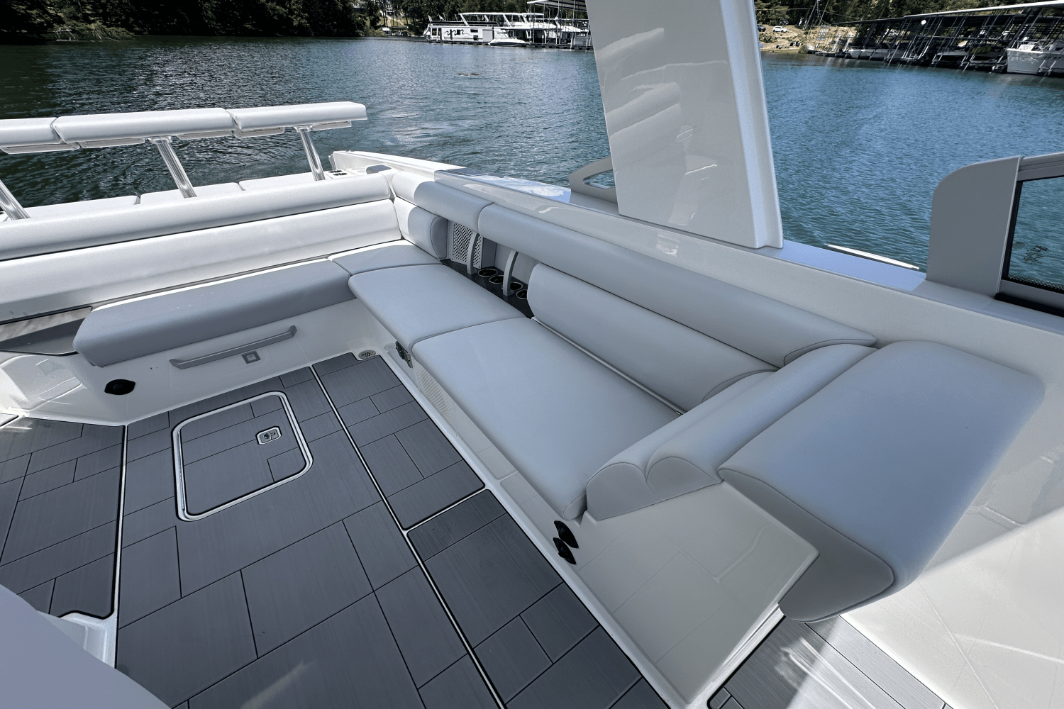 2024 Aviara AV32 Image Thumbnail #19