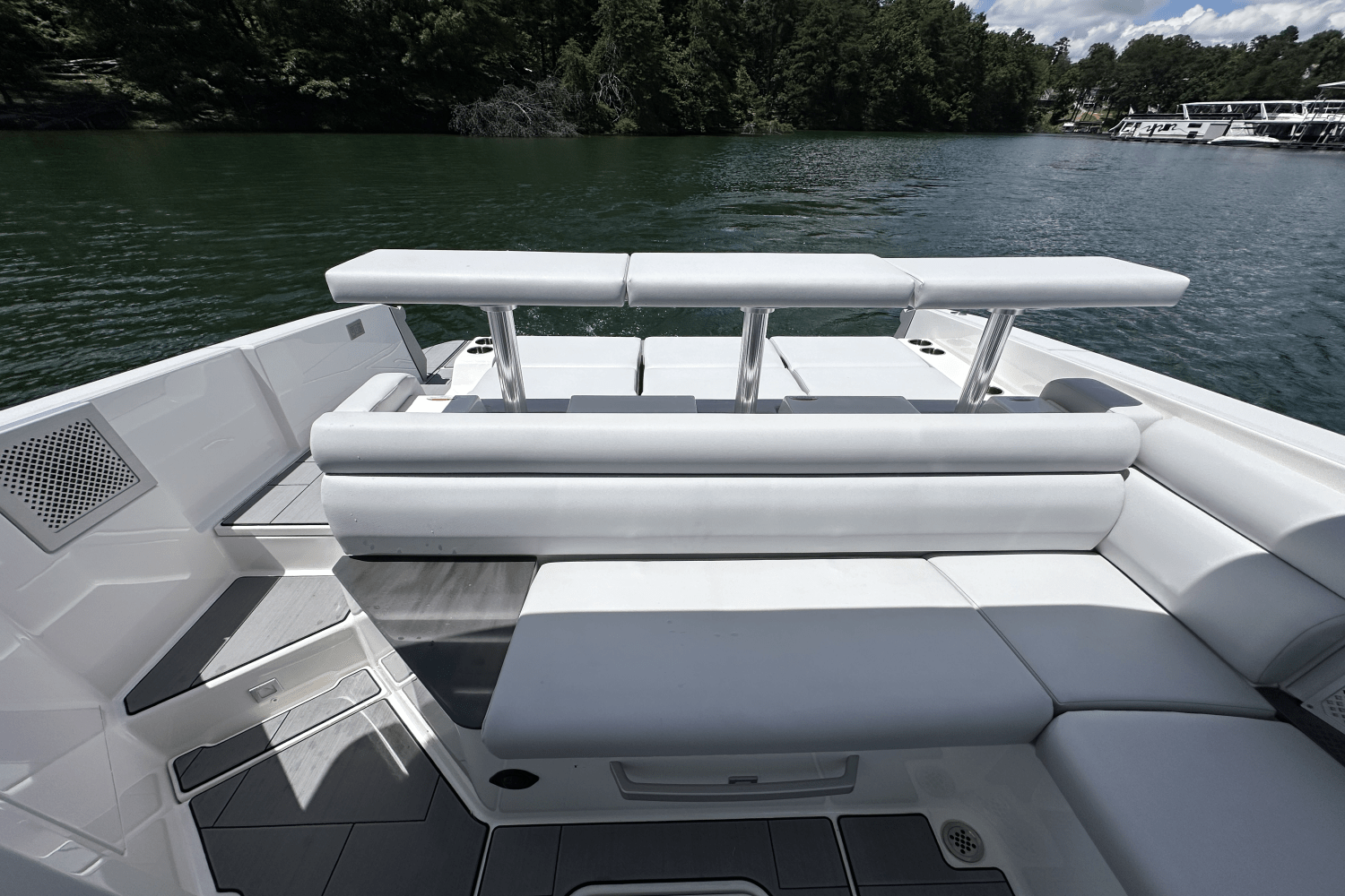 2024 Aviara AV32 Image Thumbnail #20