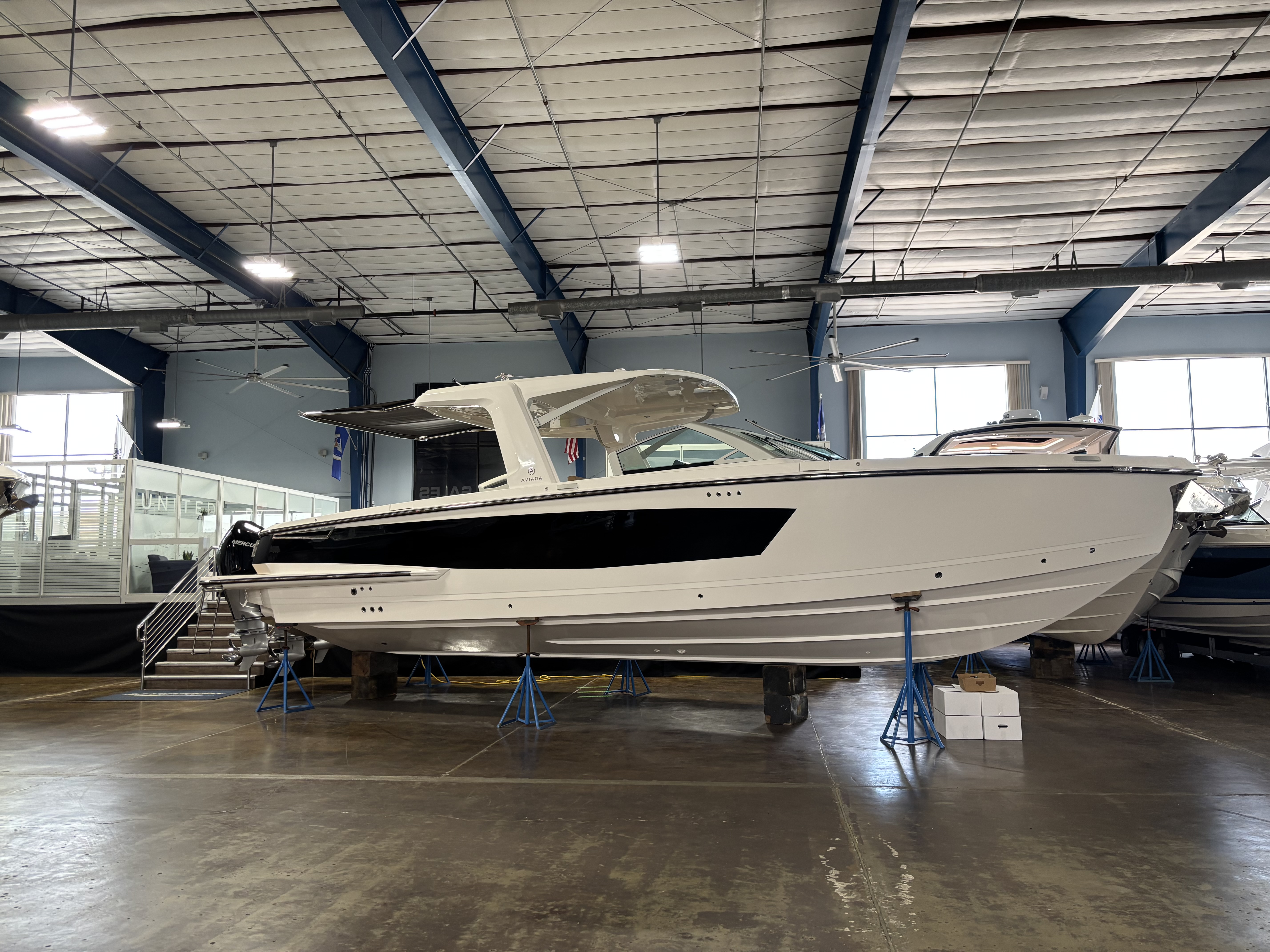 2024 Aviara AV36 Outboard Image Thumbnail #22