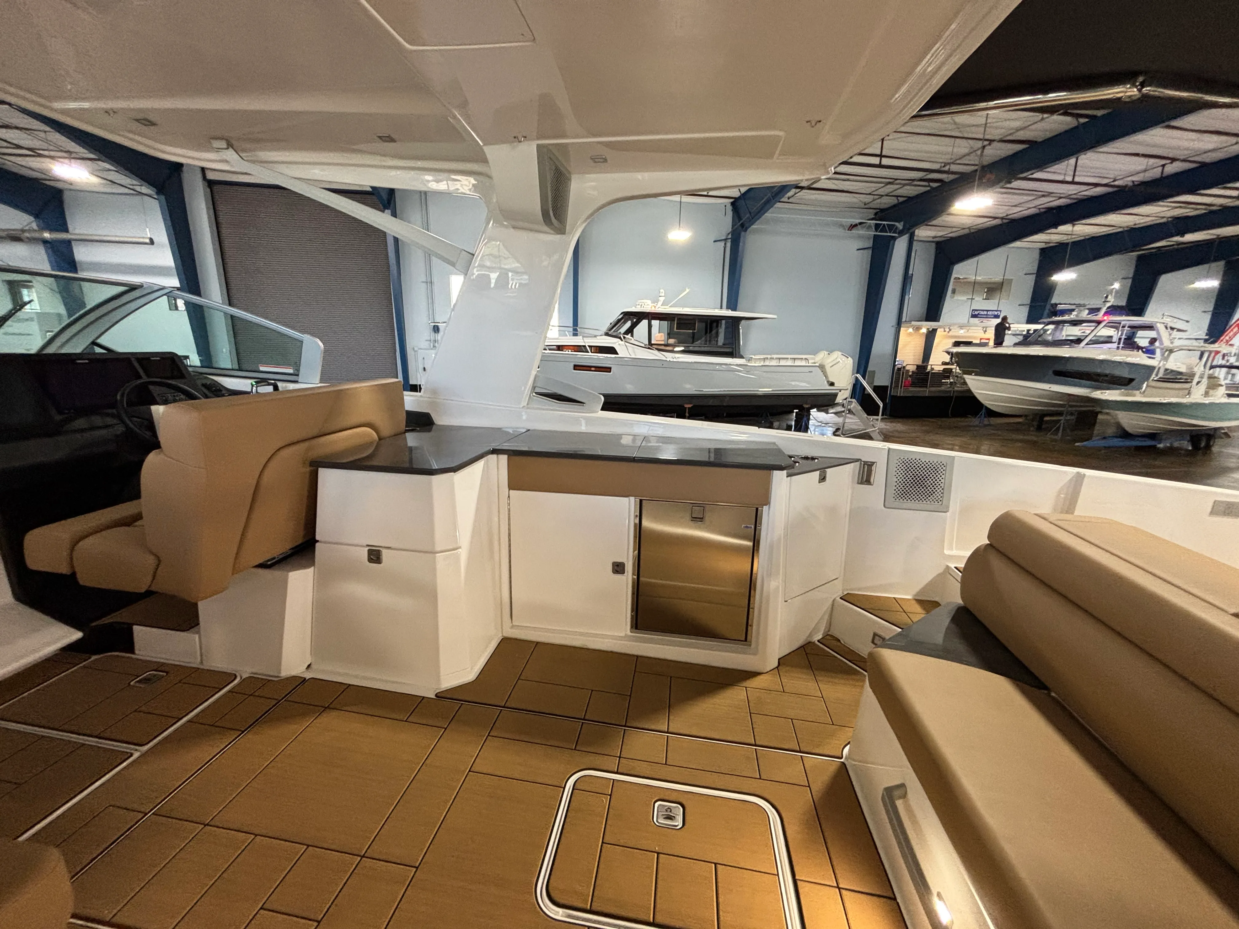 2024 Aviara AV36 Outboard Image Thumbnail #27
