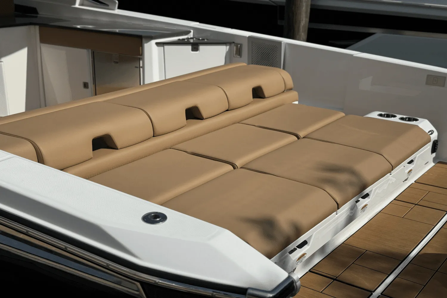 2024 Aviara AV36 Outboard Image Thumbnail #7
