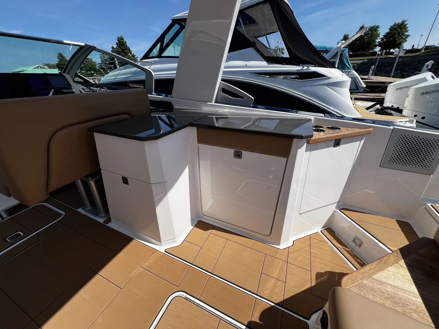 2024 Aviara AV32 Image Thumbnail #13