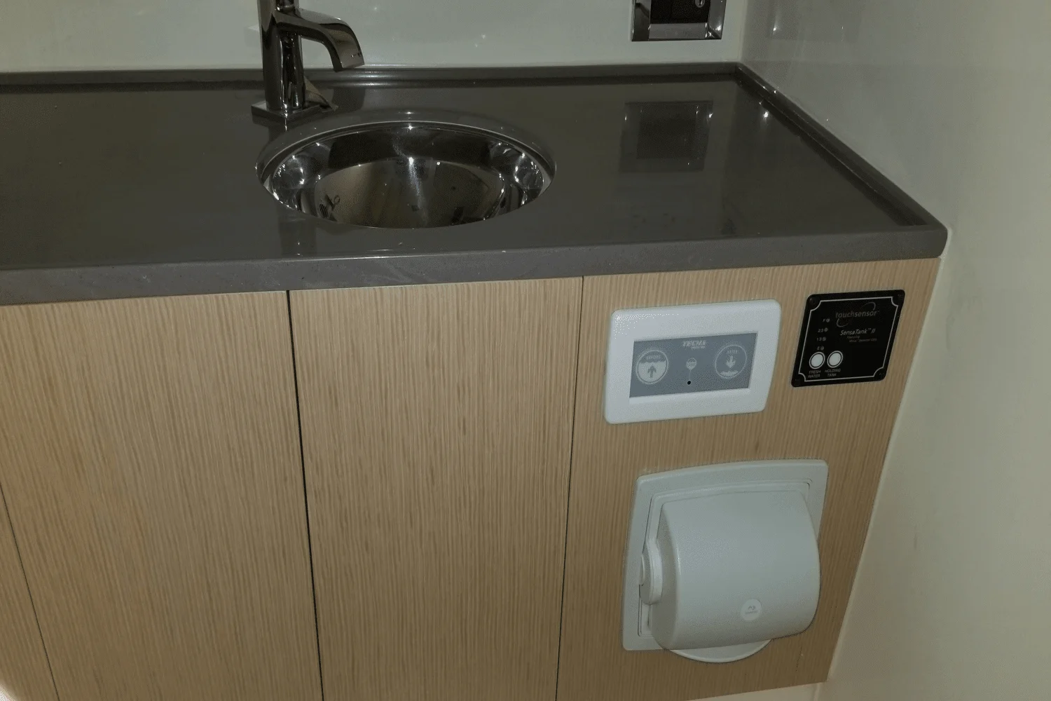 2021 Chris-Craft 34 CORSAIR Image Thumbnail #16