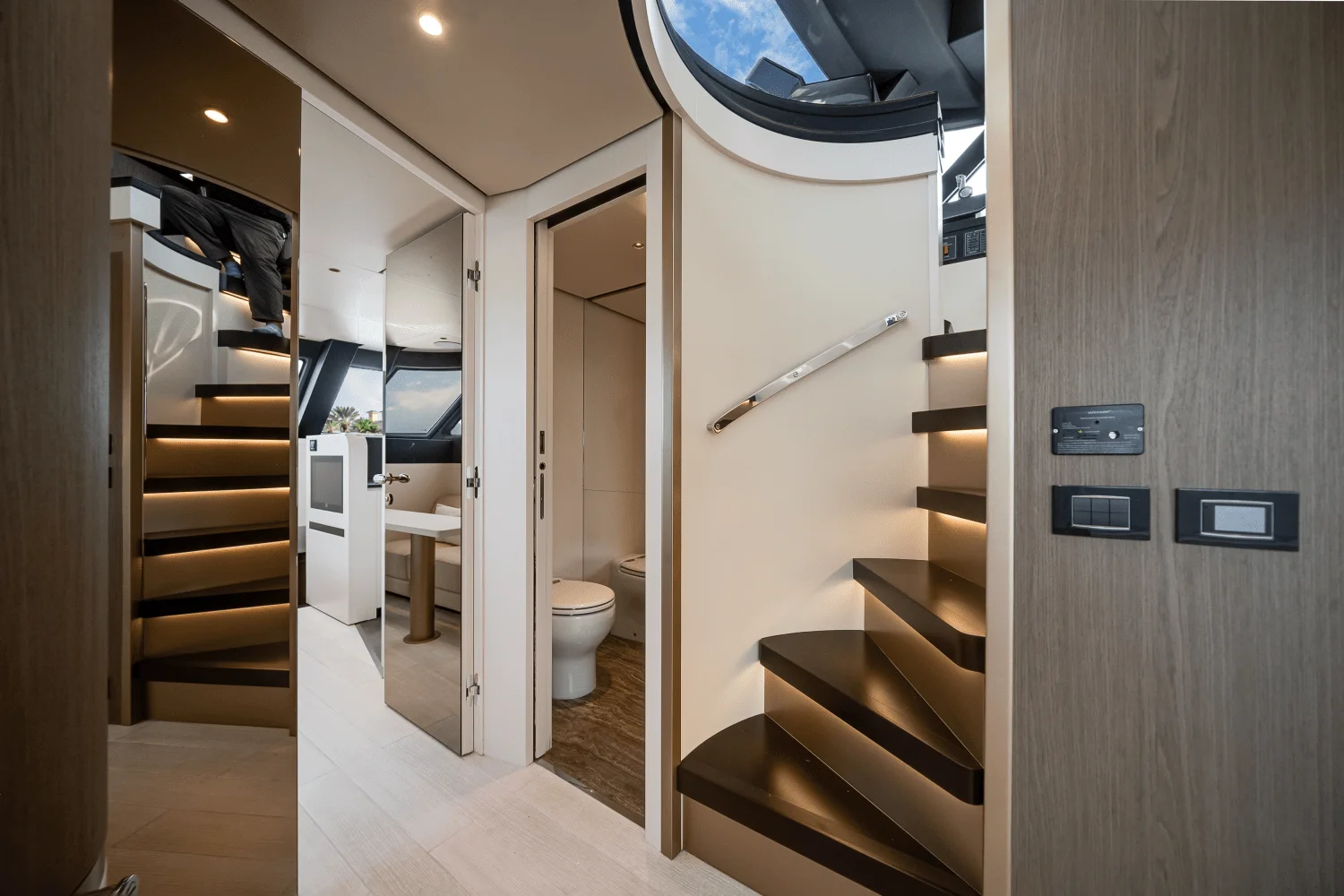 2026 Azimut Magellano 25M Image Thumbnail #38