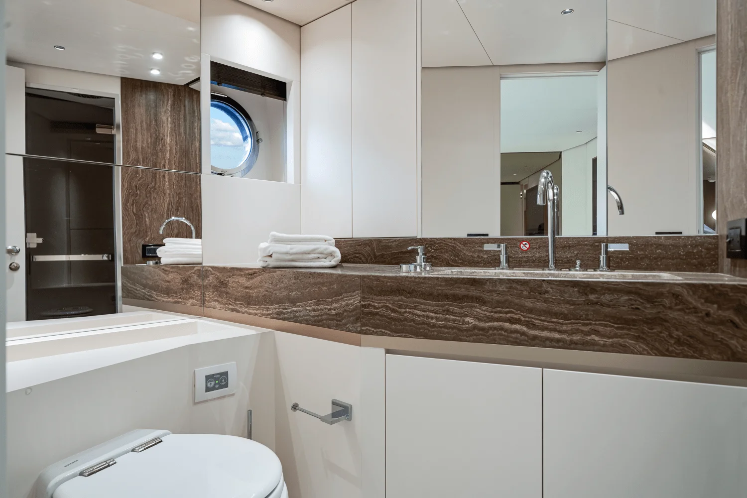 2026 Azimut Magellano 25M Image Thumbnail #71