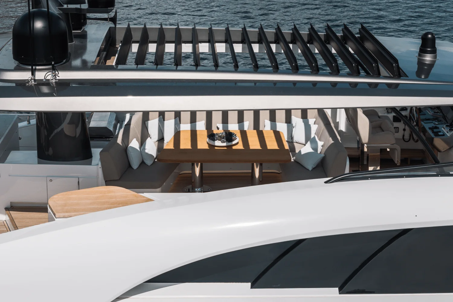 2026 Azimut Magellano 25M Image Thumbnail #9