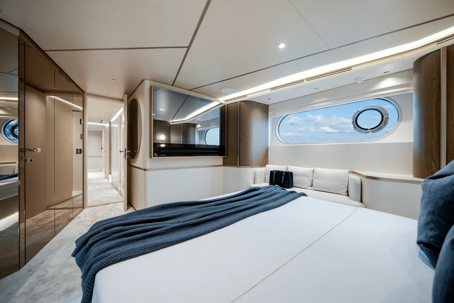 2026 Azimut Magellano 25M Image Thumbnail #54