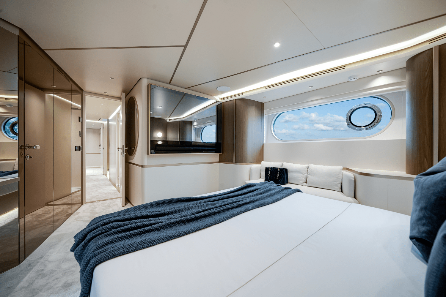 2026 Azimut
                                                             Magellano 25M Image Thumbnail #54