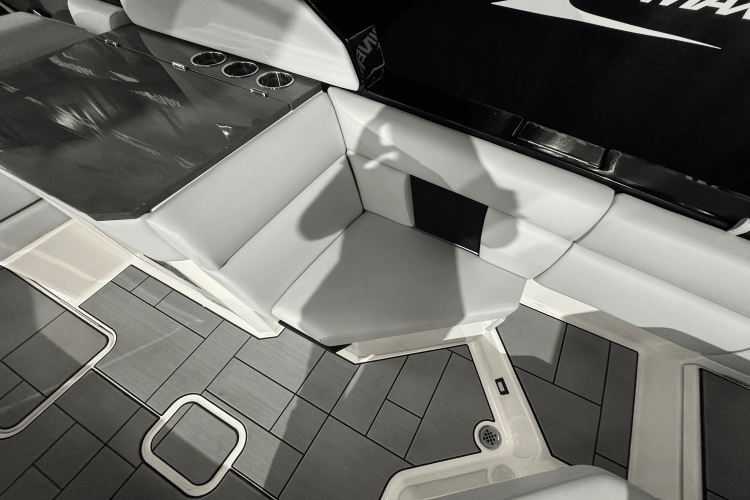 2024 Aviara AV28 Image Thumbnail #12