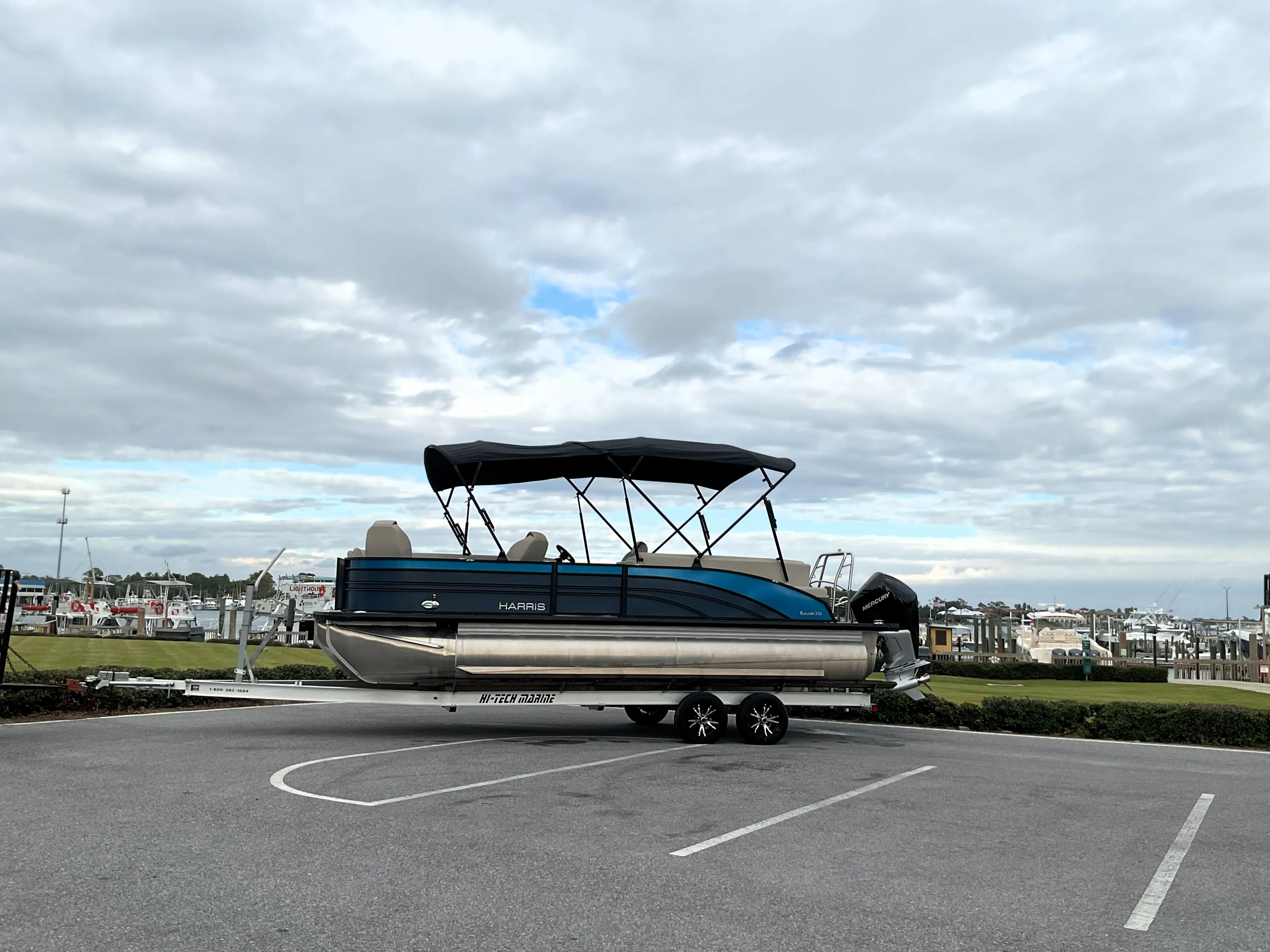 2024 Harris Sunliner 230 Image Thumbnail #0