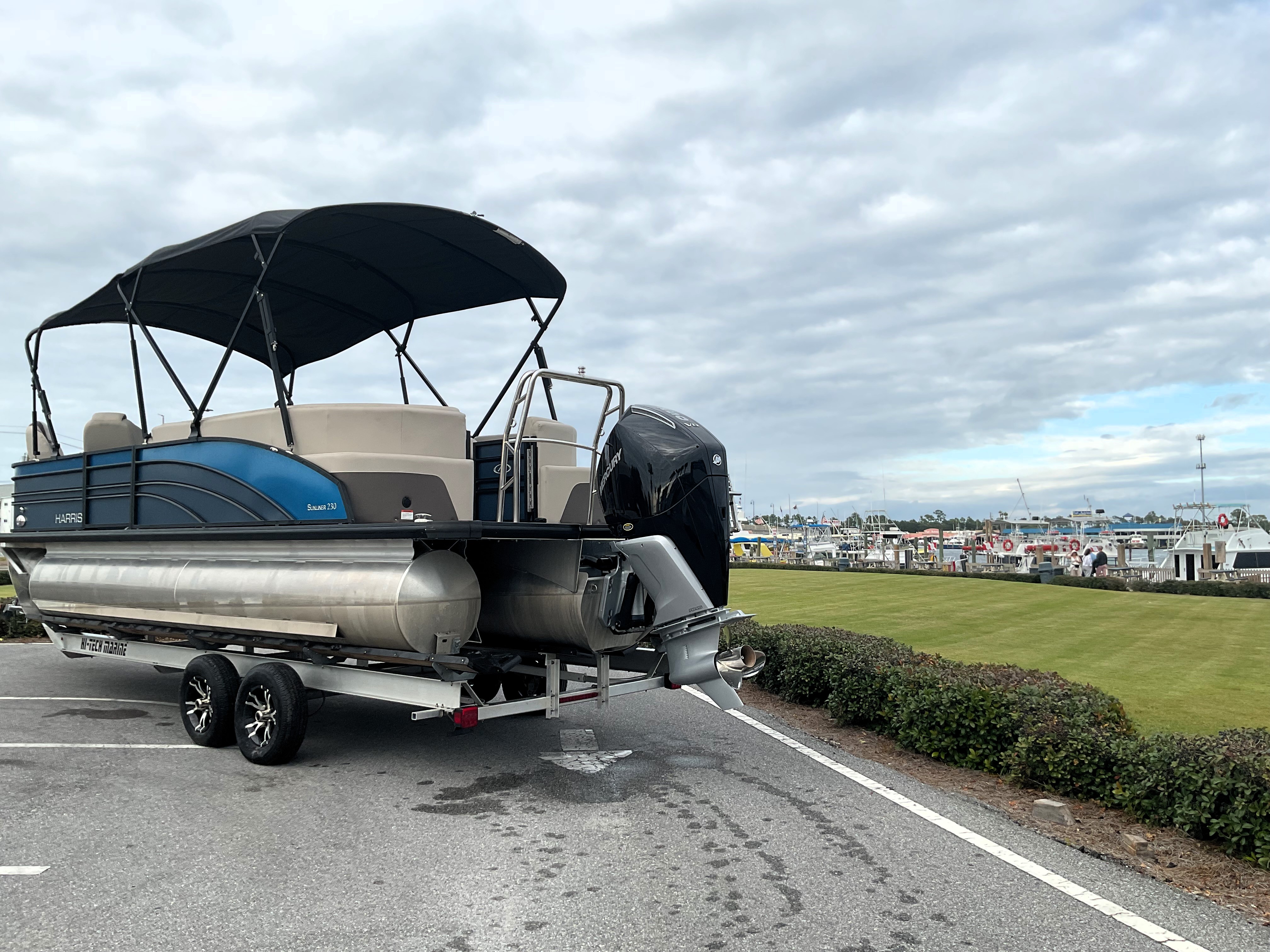 2024 Harris Sunliner 230 Image Thumbnail #7