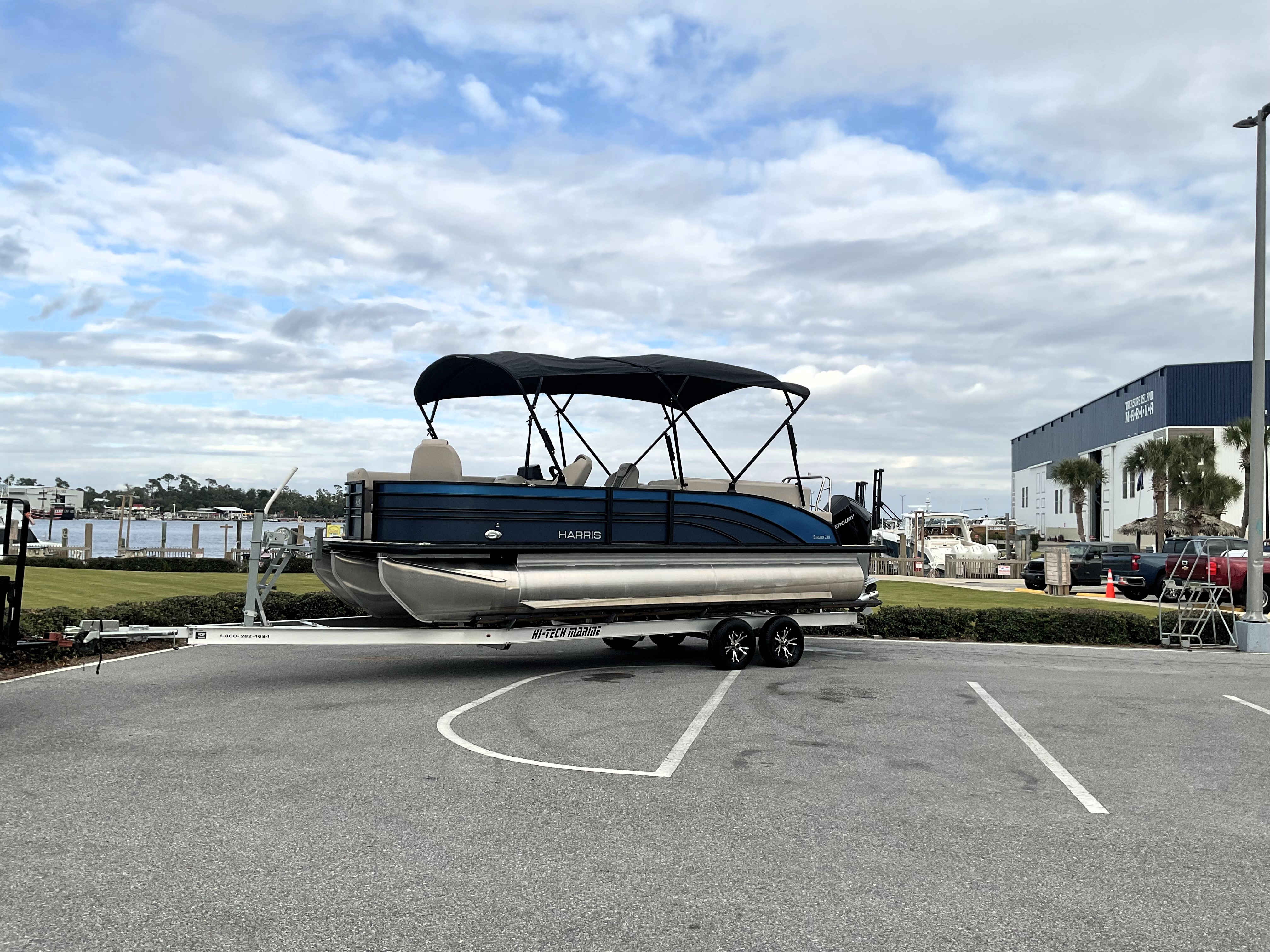 2024 Harris Sunliner 230 Image Thumbnail #26