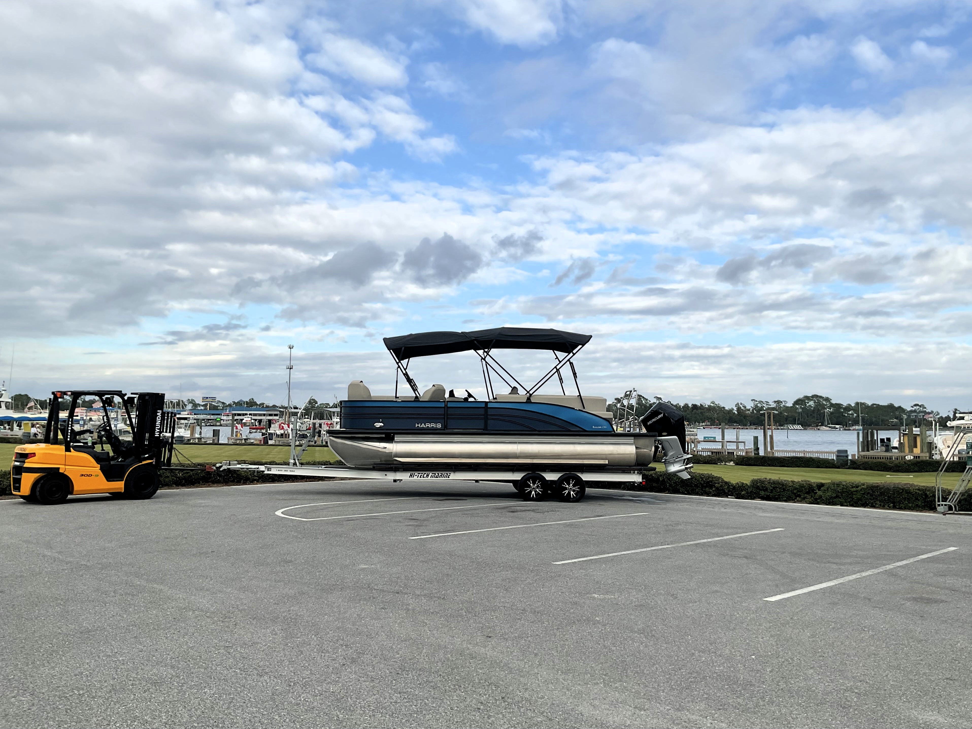 2024 Harris Sunliner 230 Image Thumbnail #25