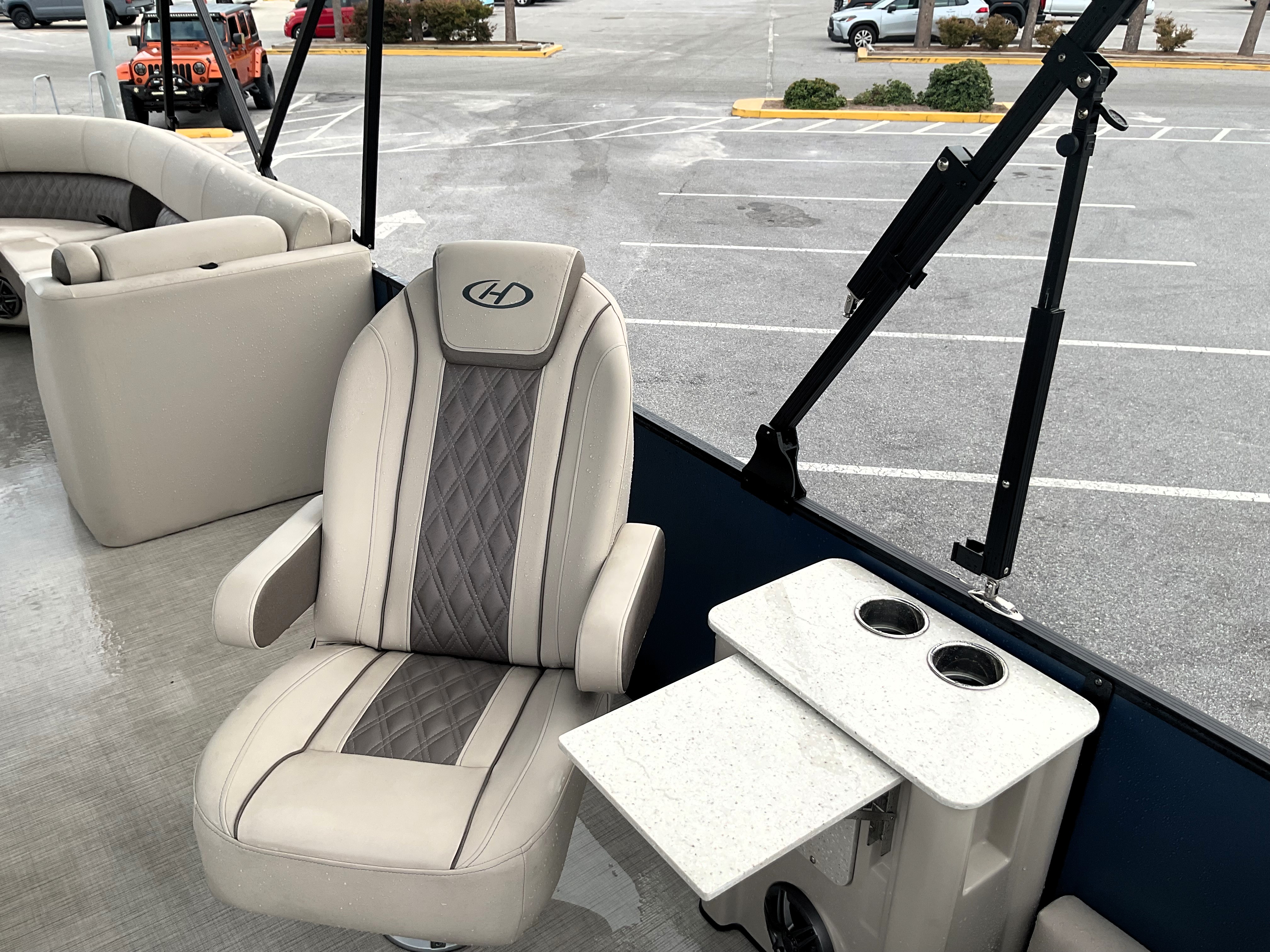 2024 Harris Sunliner 230 Image Thumbnail #19