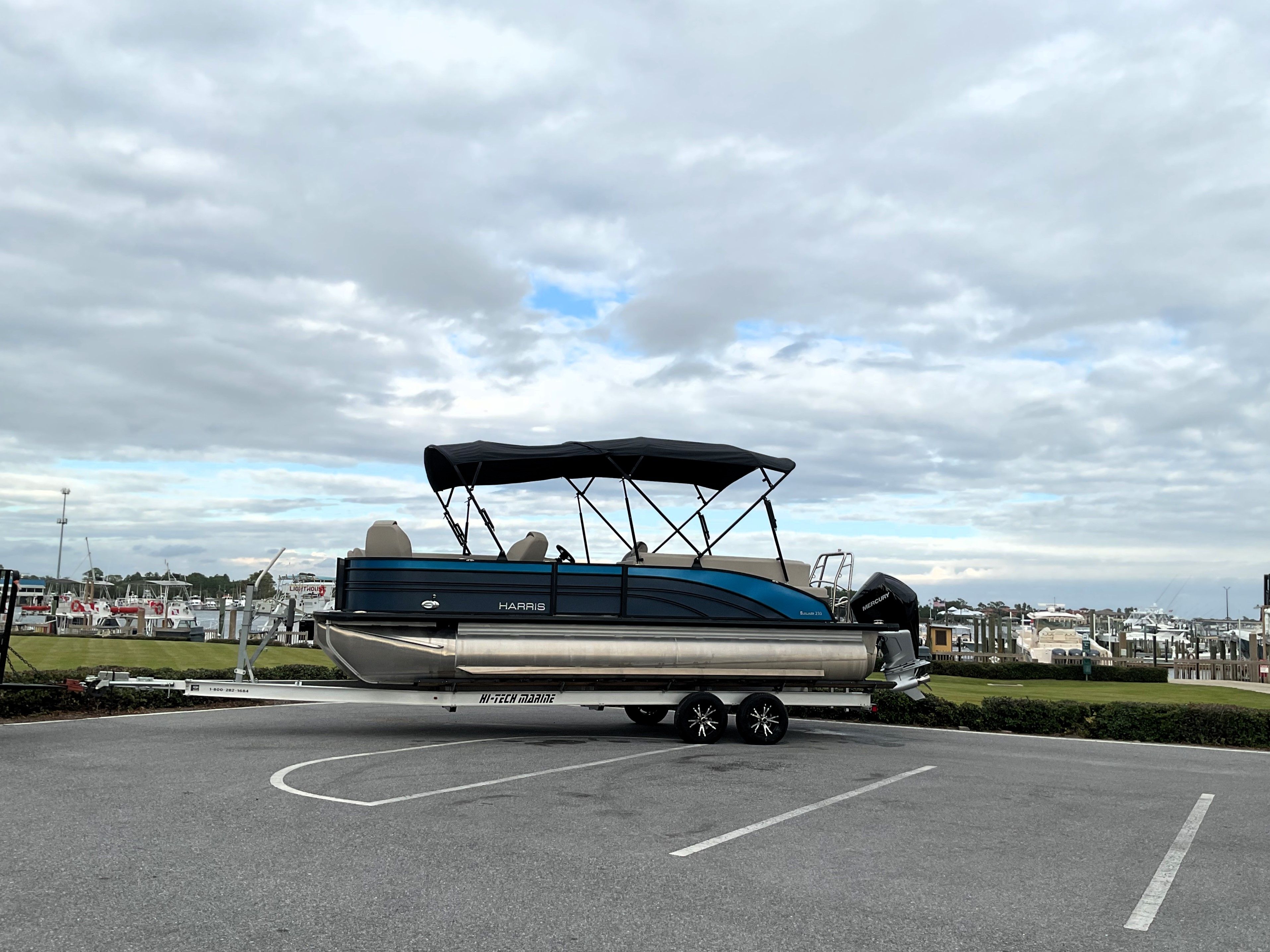 2024 Harris Sunliner 230 Image Thumbnail #0