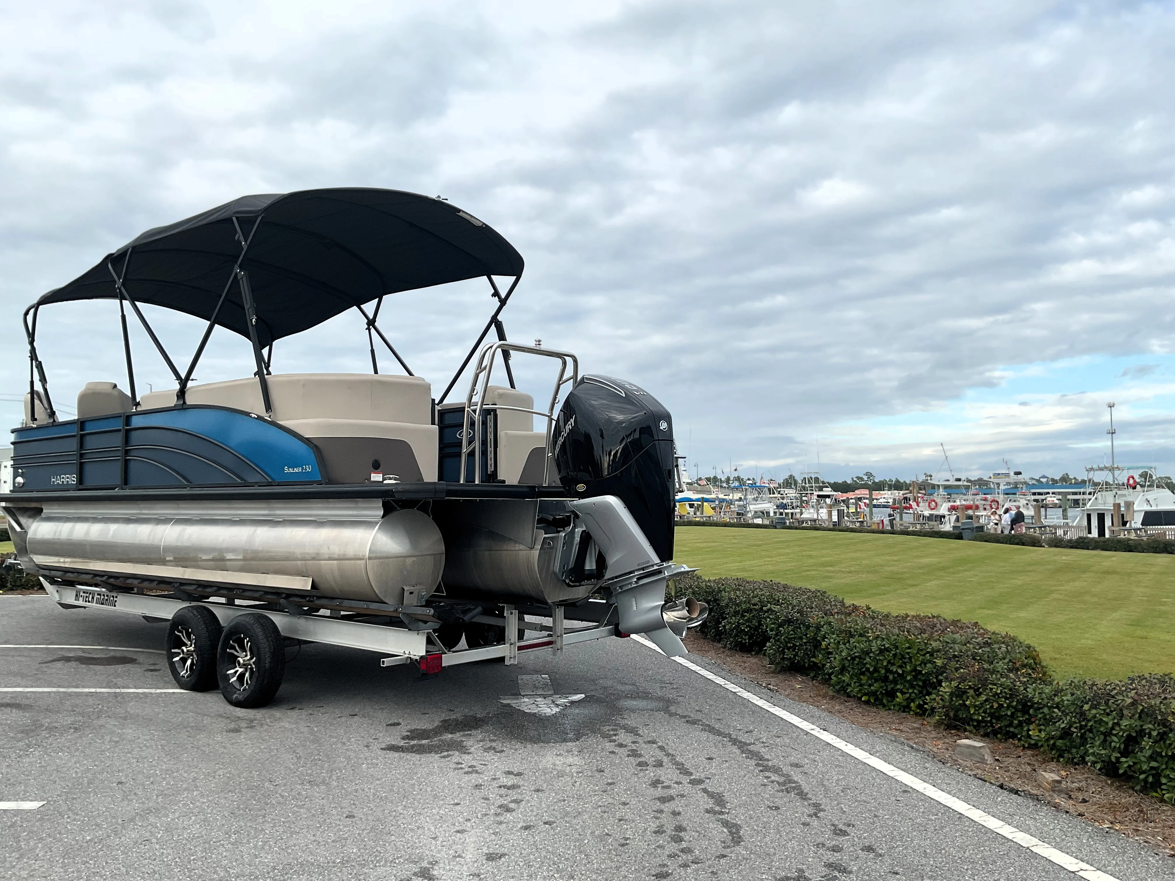 2024 Harris Sunliner 230 Image Thumbnail #7