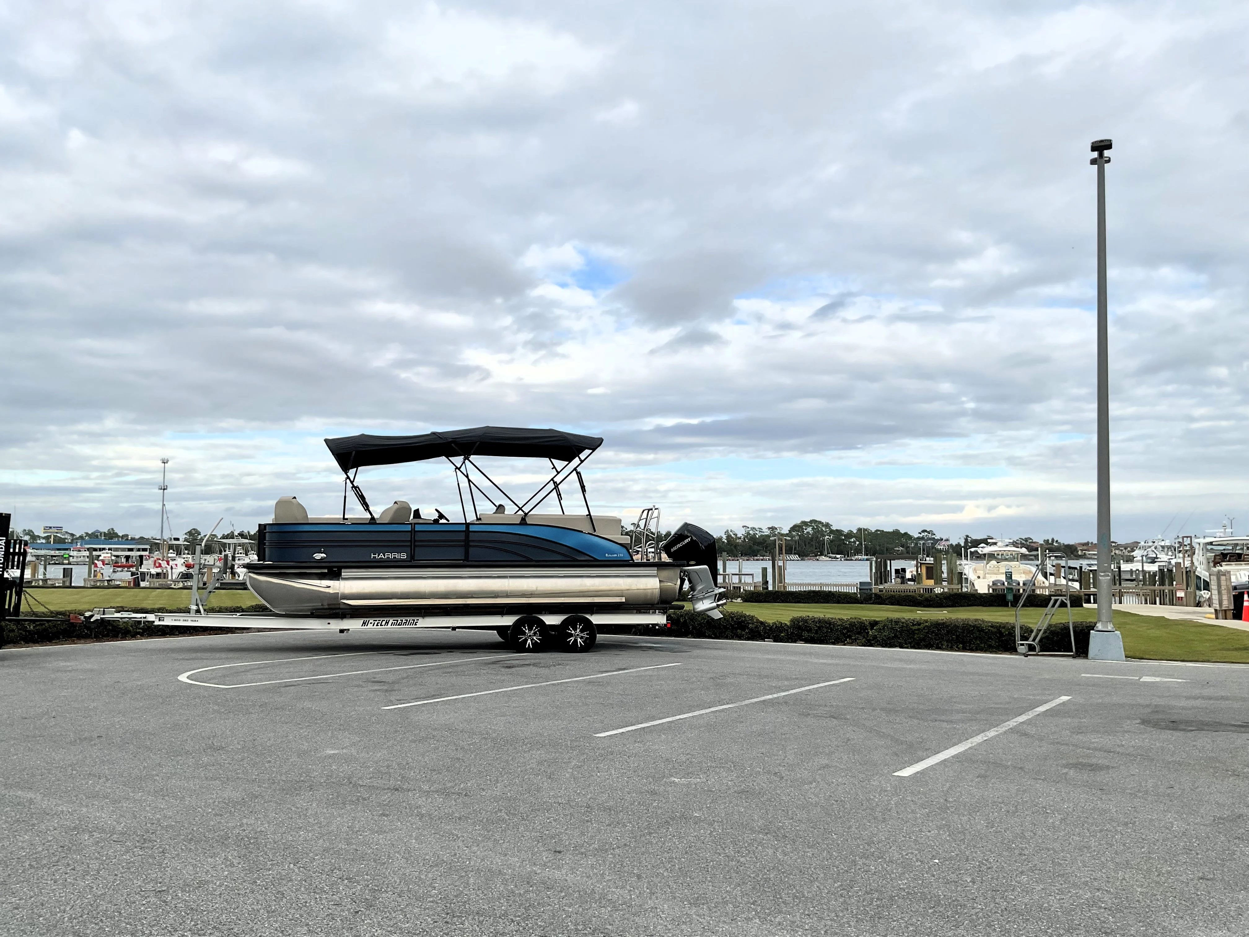 2024 Harris Sunliner 230 Image Thumbnail #29