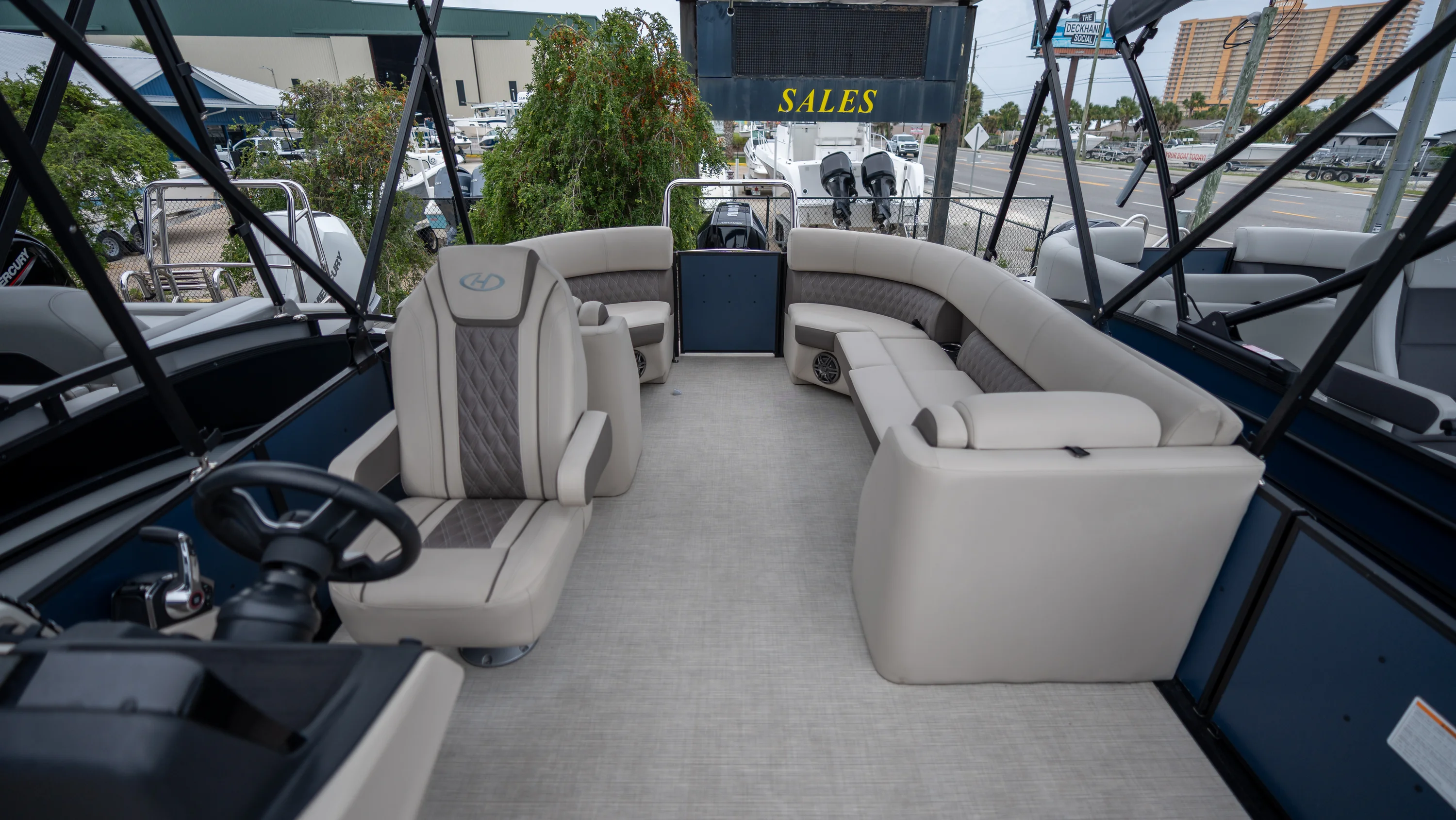 2024 Harris Sunliner 230 Image Thumbnail #14