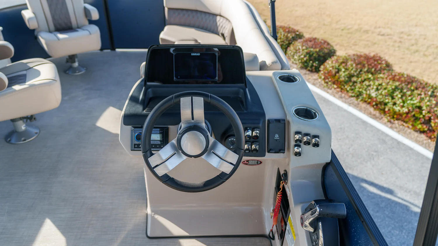 2024 Harris Sunliner 230 Image Thumbnail #12