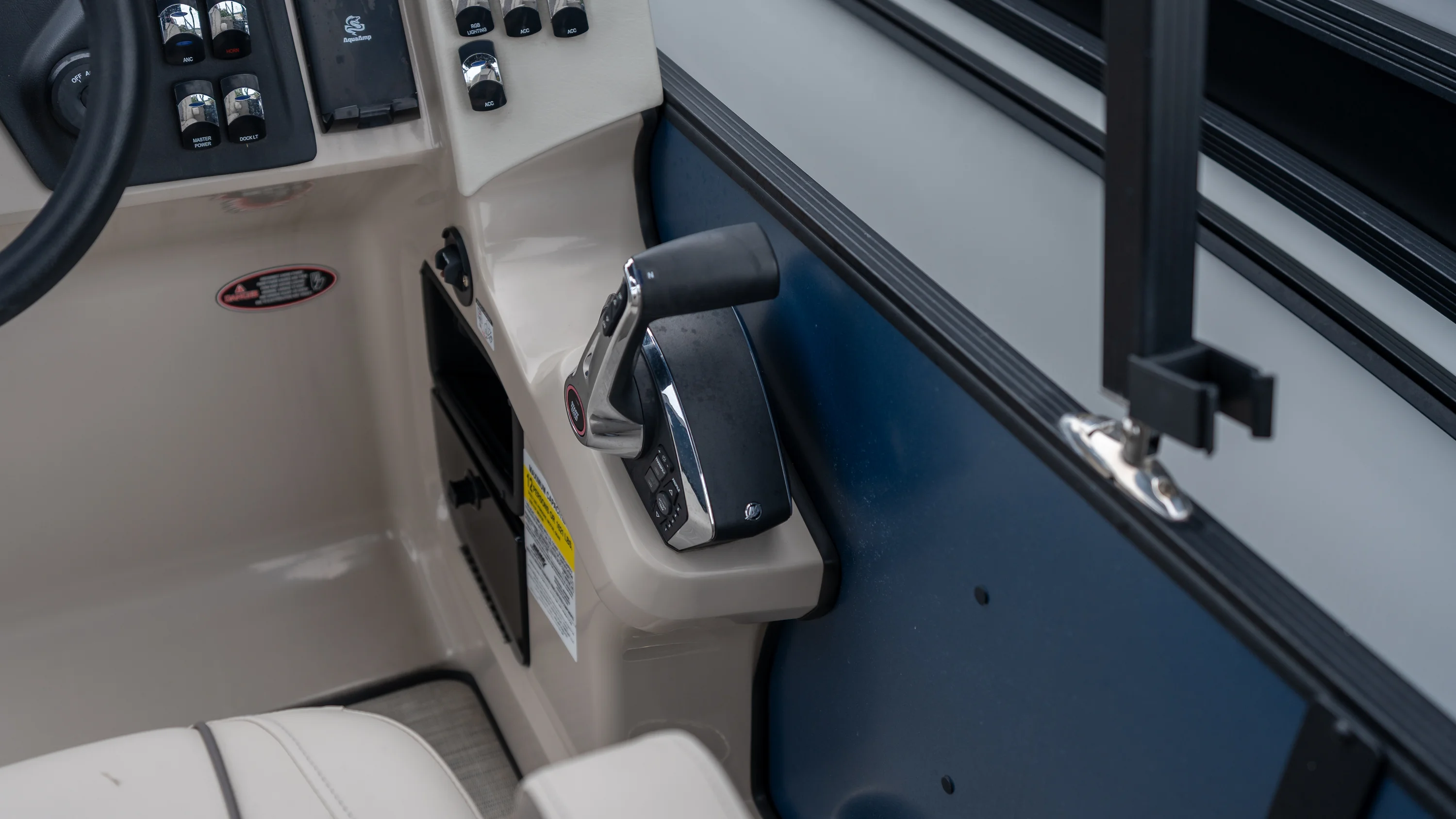 2024 Harris Sunliner 230 Image Thumbnail #12