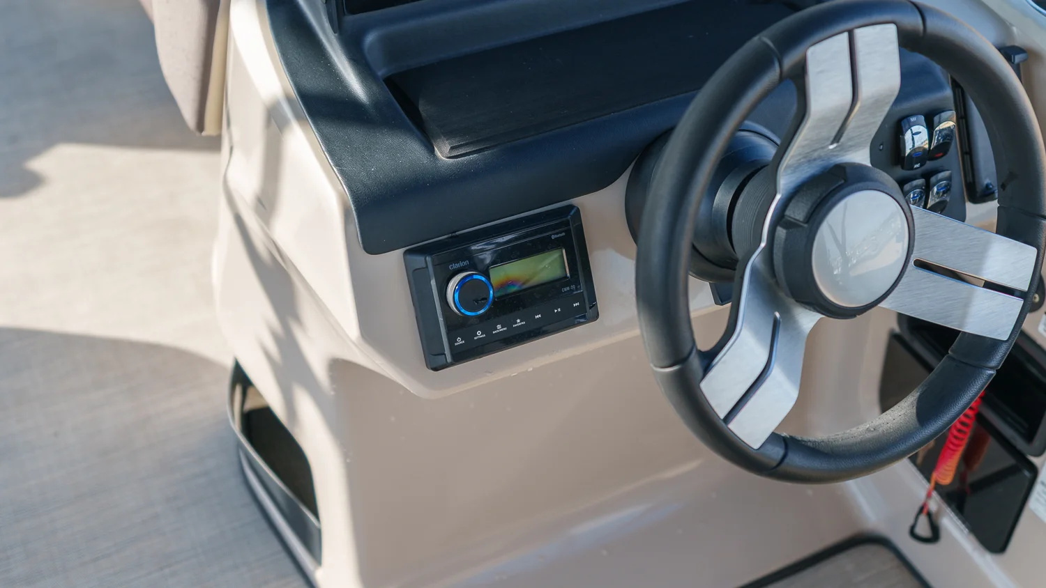 2024 Harris Sunliner 230 Image Thumbnail #13