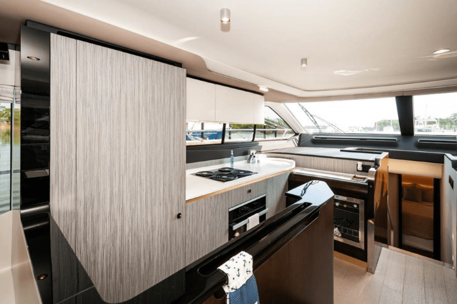 2019 Azimut 60 FLYBRIDGE Image Thumbnail #18