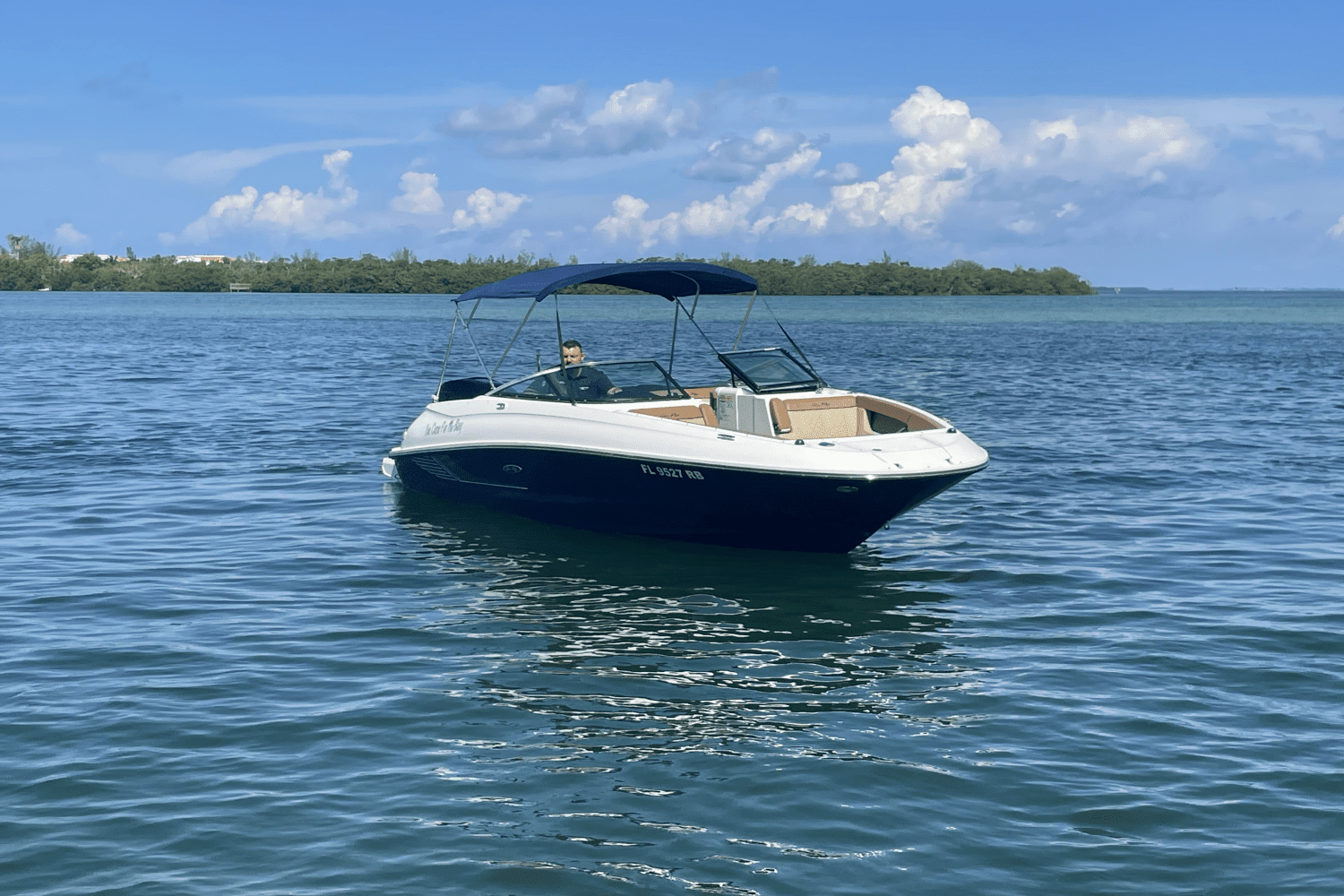 2015 Sea Ray
                                                             240 SUNDECK OUTBOARD Image Thumbnail #5