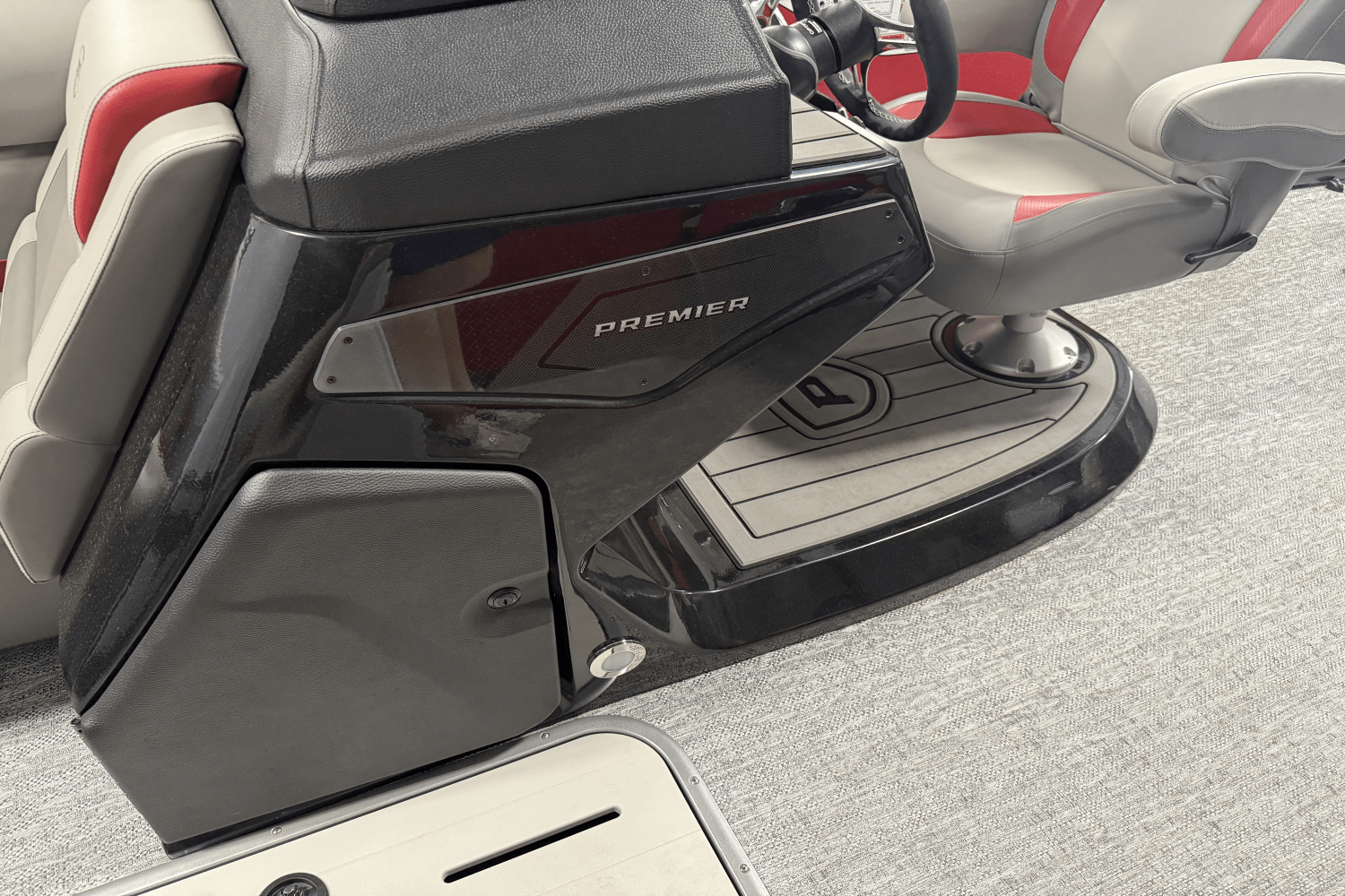 2024 Premier 250 Solaris Image Thumbnail #29