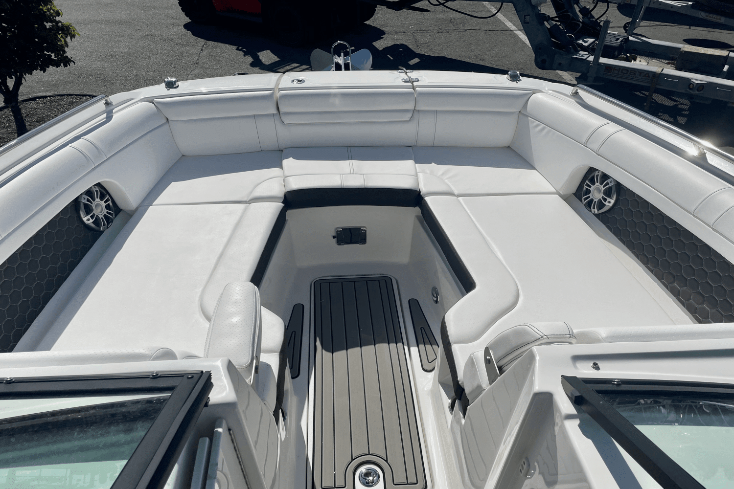 2024 Sea Ray
                                                             SDX 270 Outboard Image Thumbnail #14