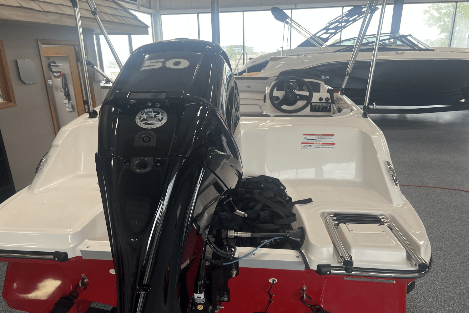 2024 Bayliner M15 Image Thumbnail #2