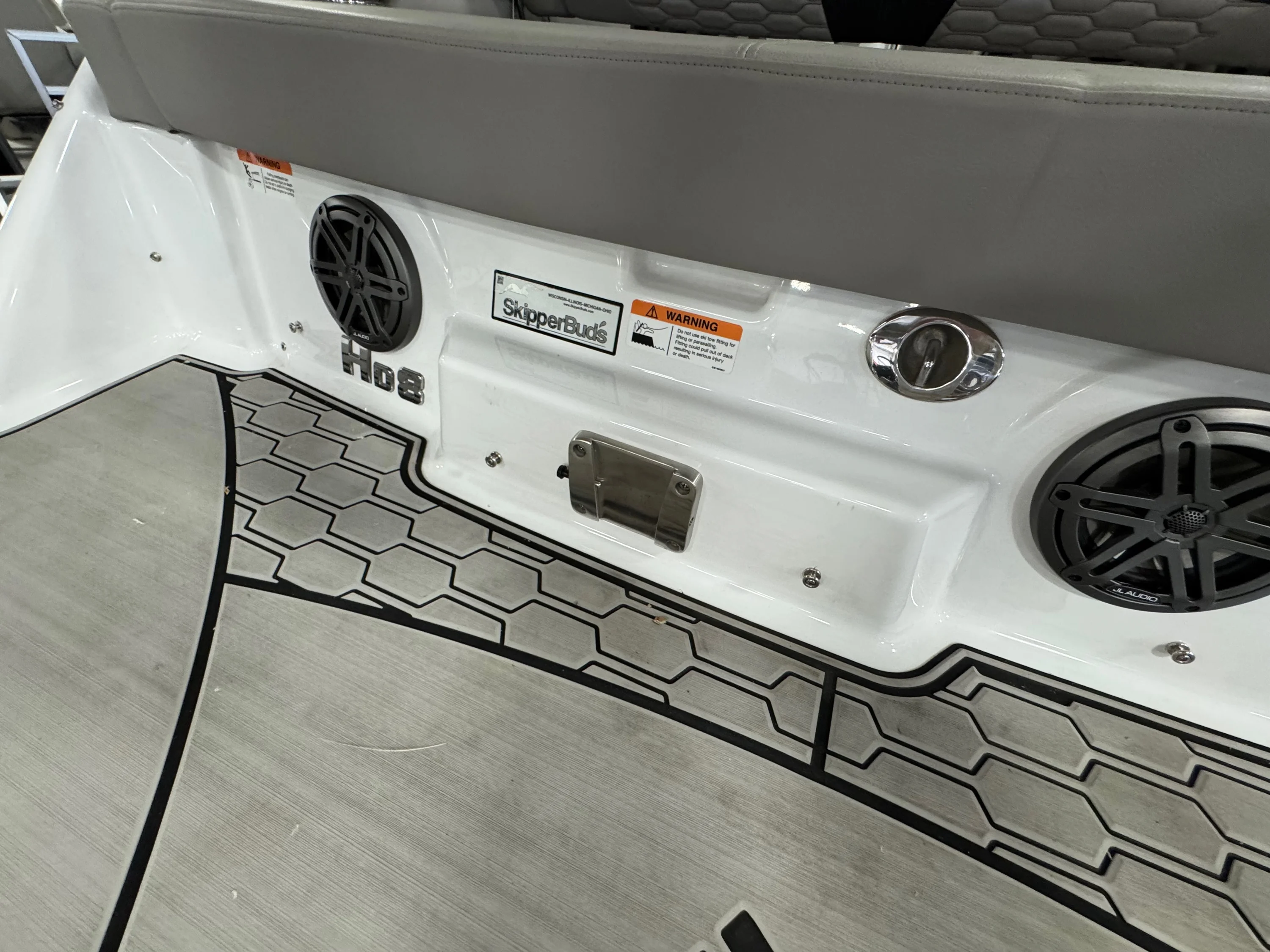 2024 Four Winns HD8 Image Thumbnail #42