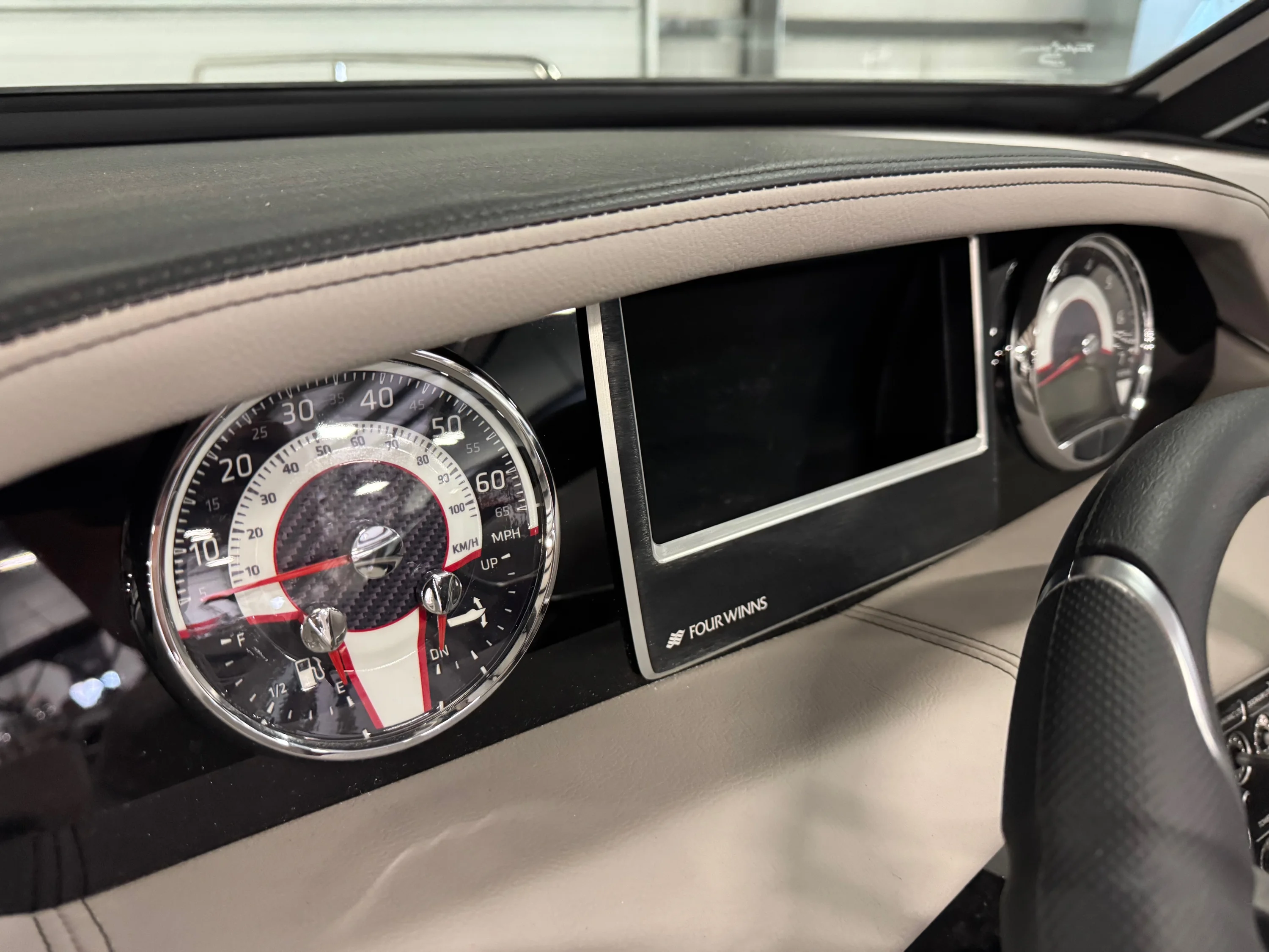 2024 Four Winns HD8 Image Thumbnail #20