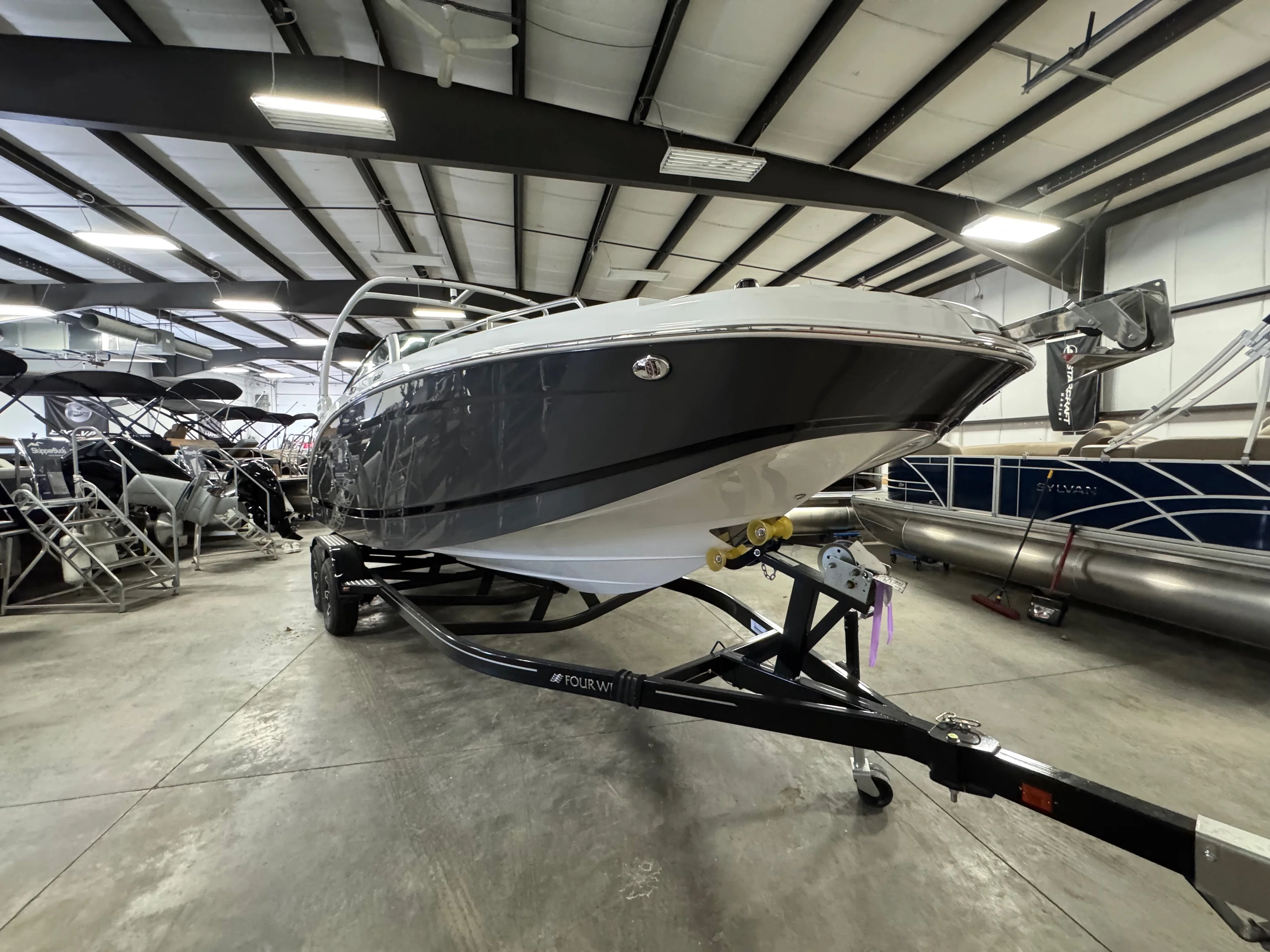 2024 Four Winns HD8 Image Thumbnail #46