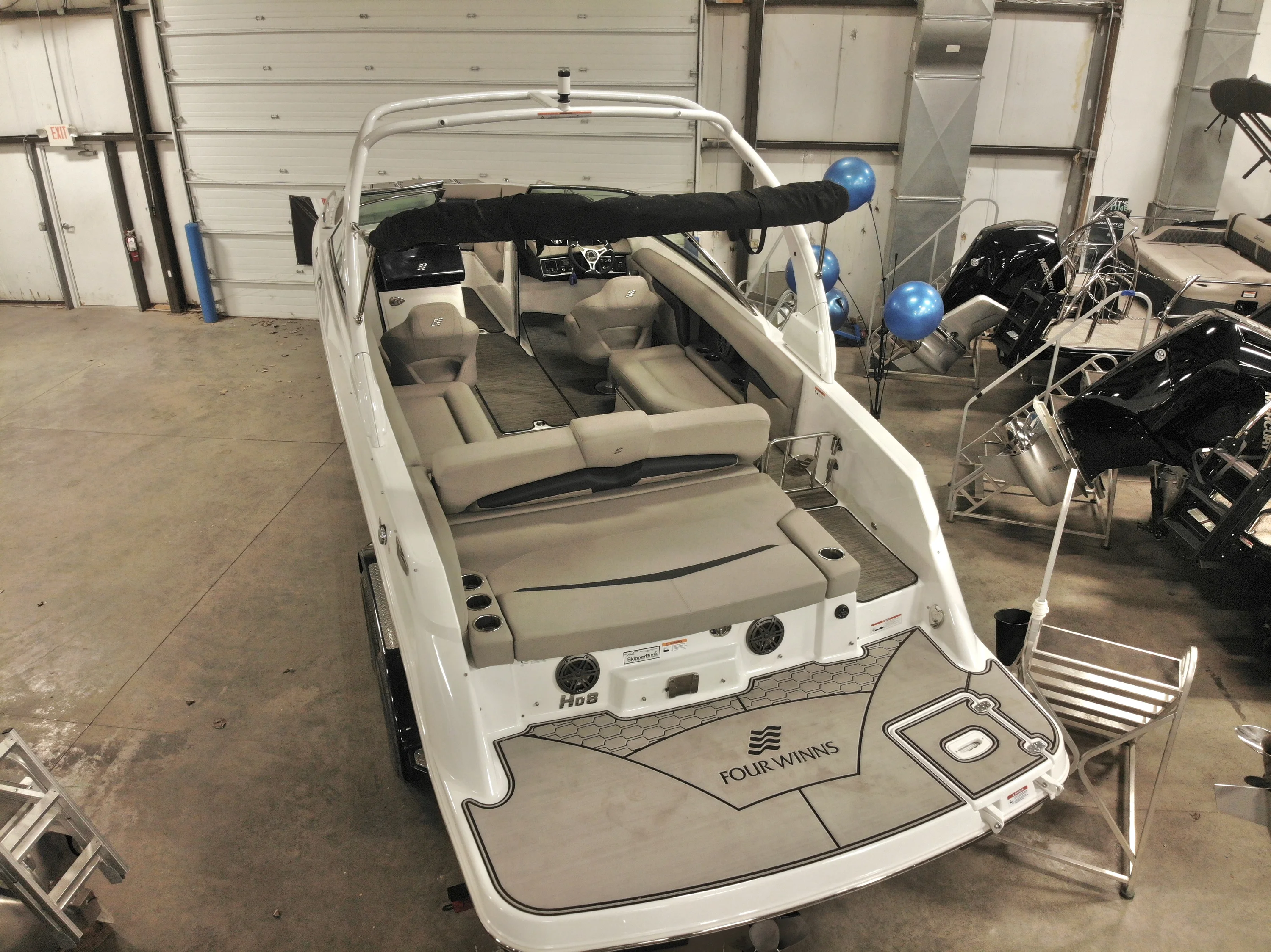 2024 Four Winns HD8 Image Thumbnail #4