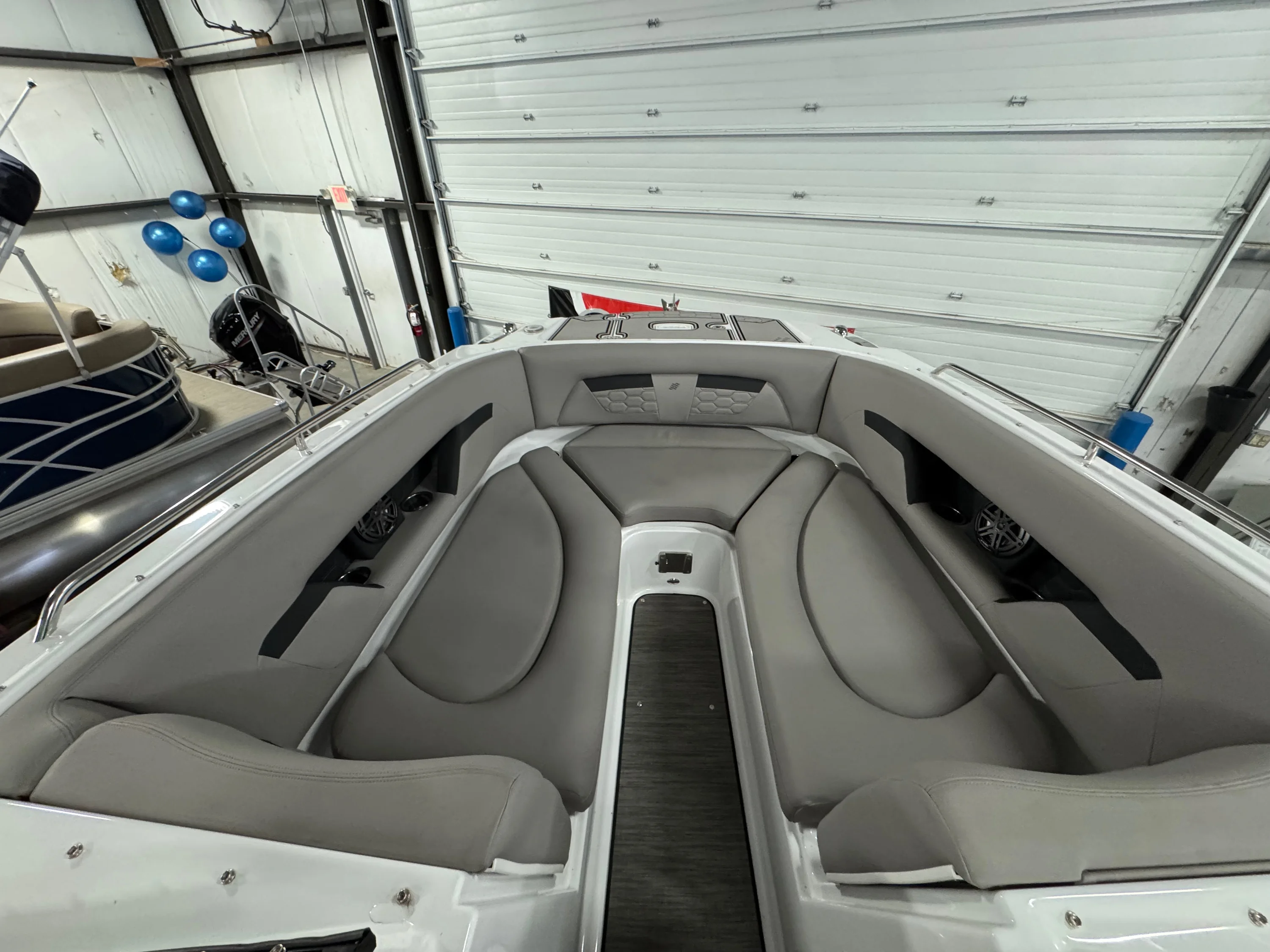 2024 Four Winns HD8 Image Thumbnail #13