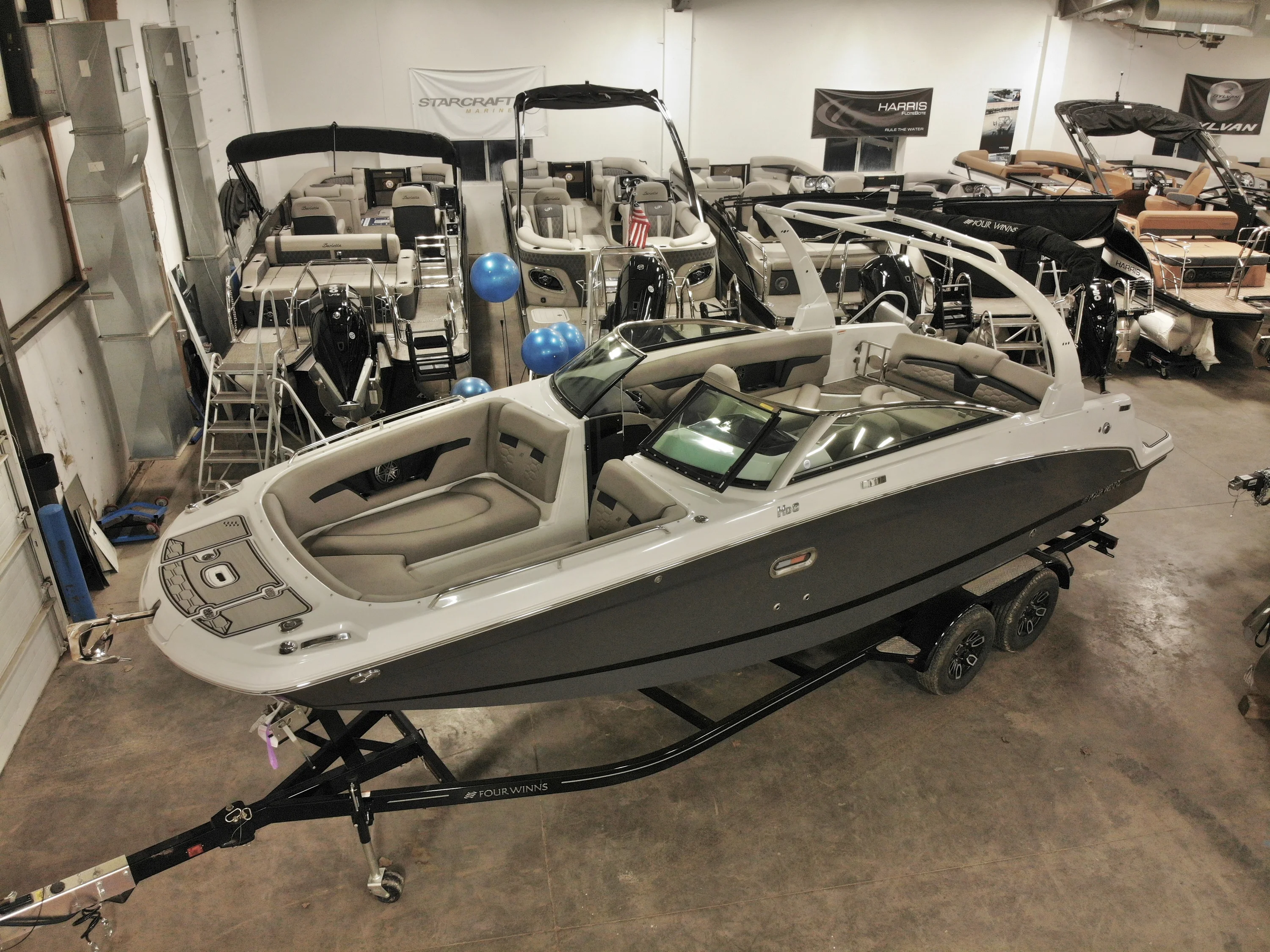 2024 Four Winns HD8 Image Thumbnail #2