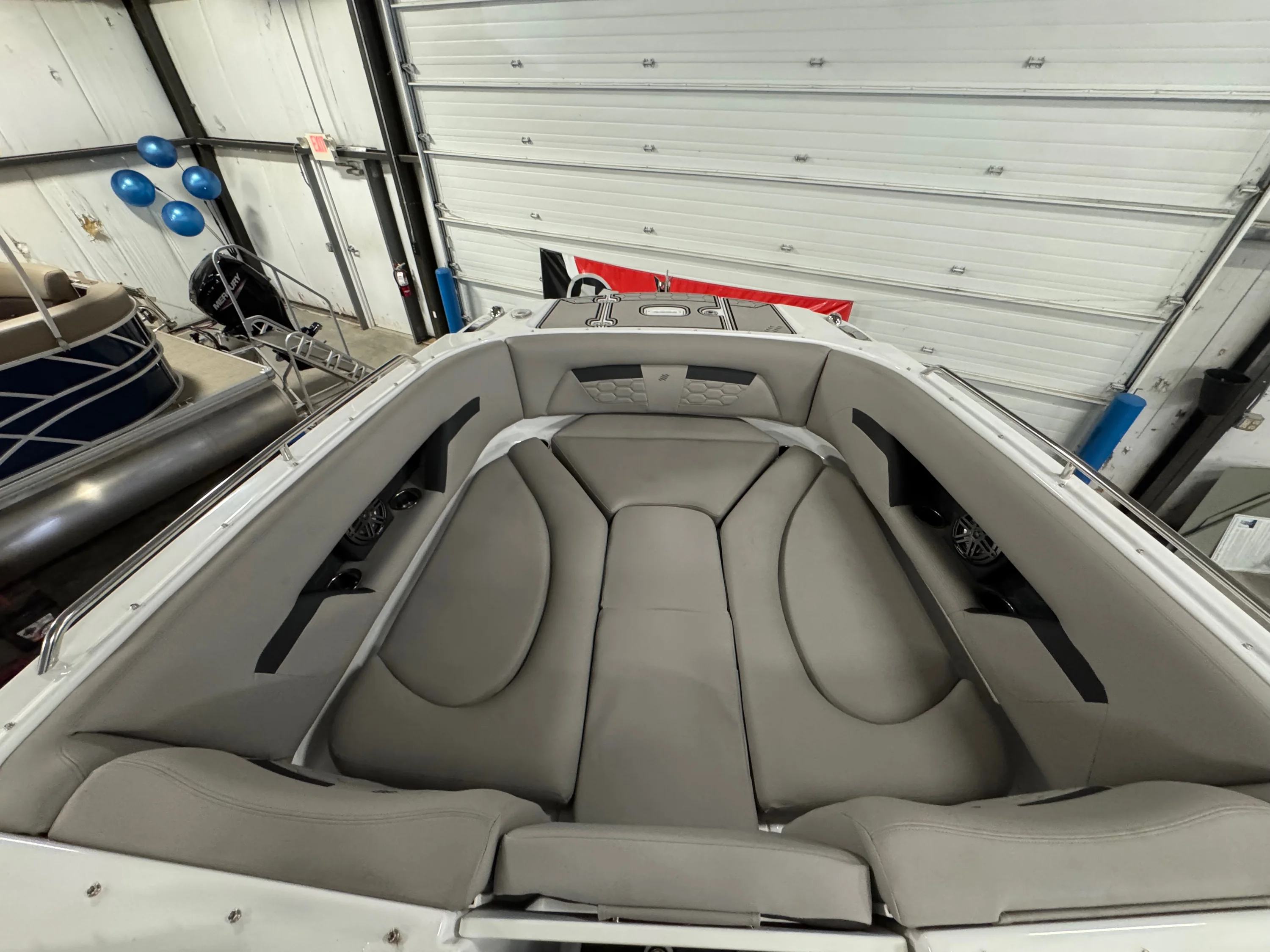 2024 Four Winns HD8 Image Thumbnail #14