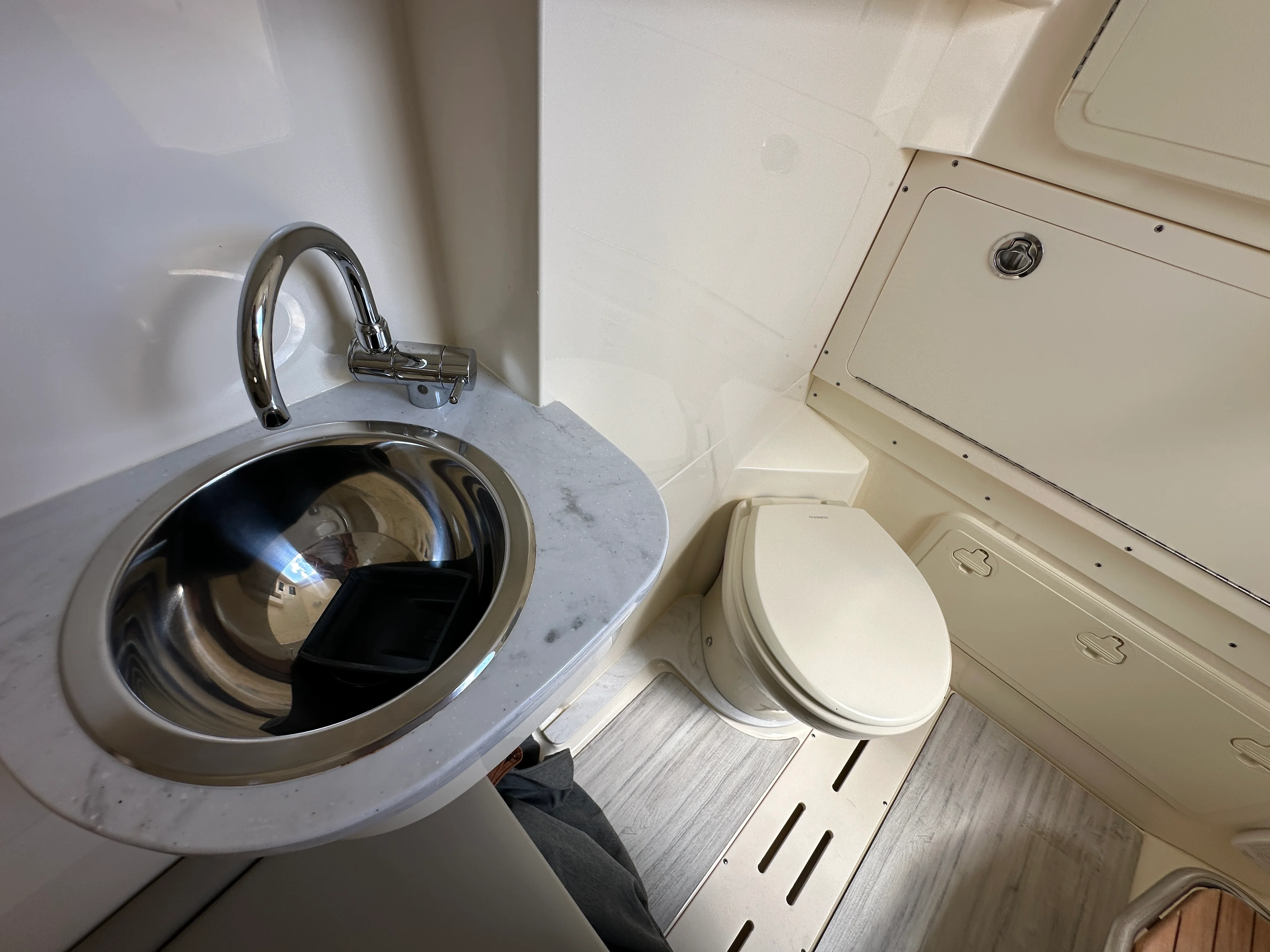 2024 Scout 305LXF Image Thumbnail #23