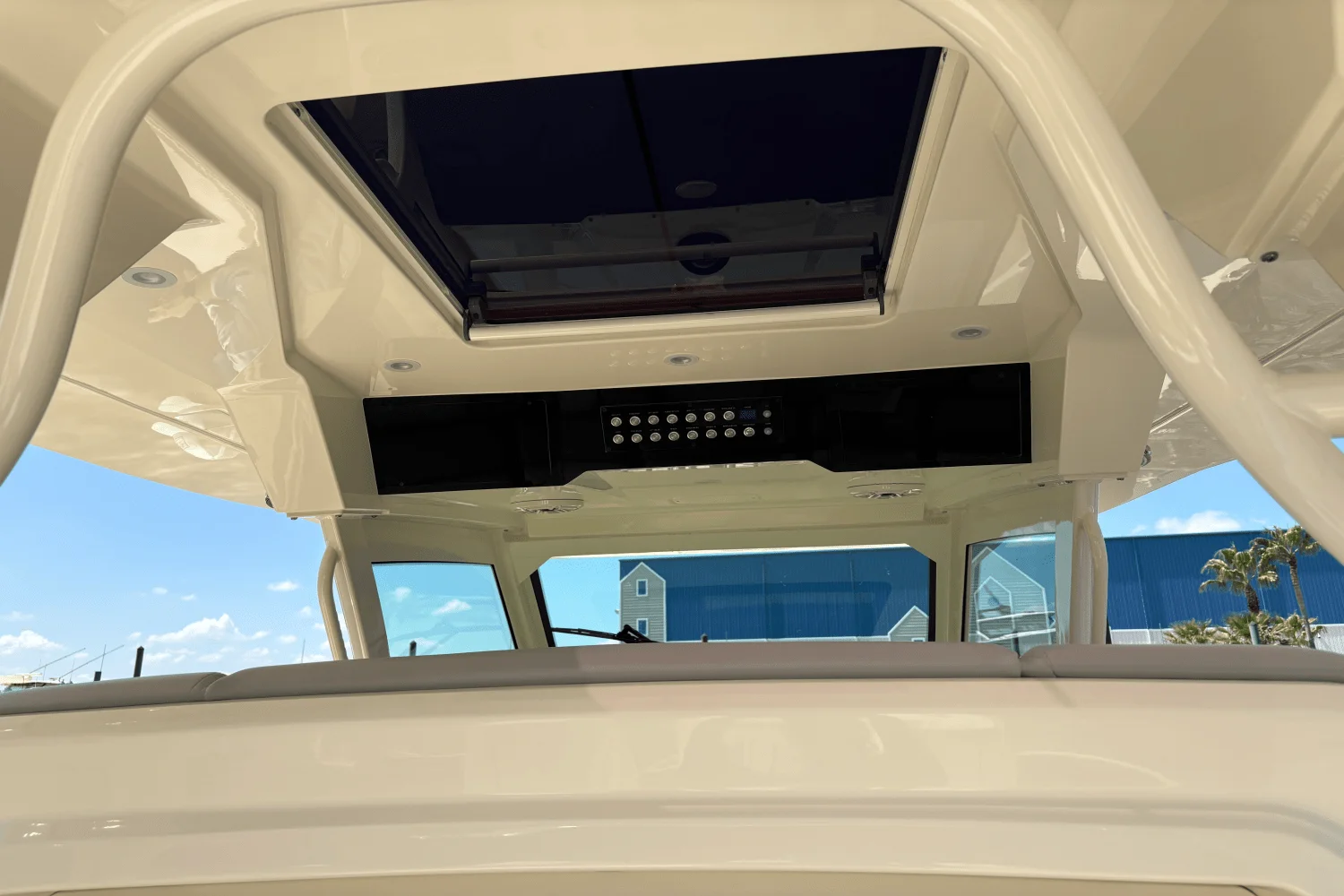 2024 Scout 377 LXF Image Thumbnail #7