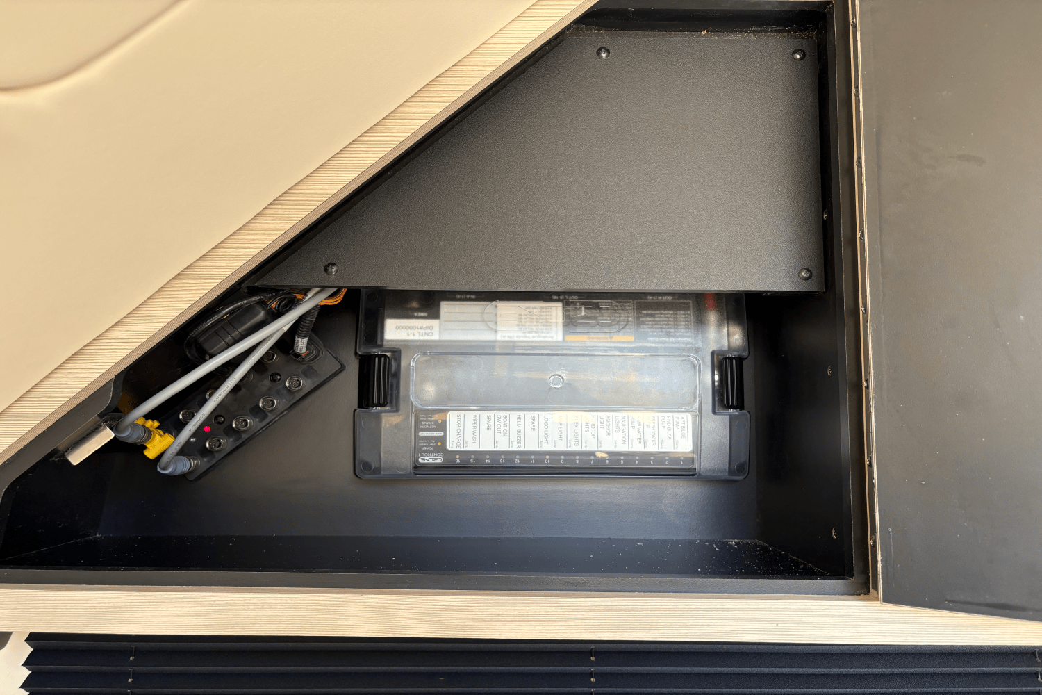 2024 Scout 377 LXF Image Thumbnail #29