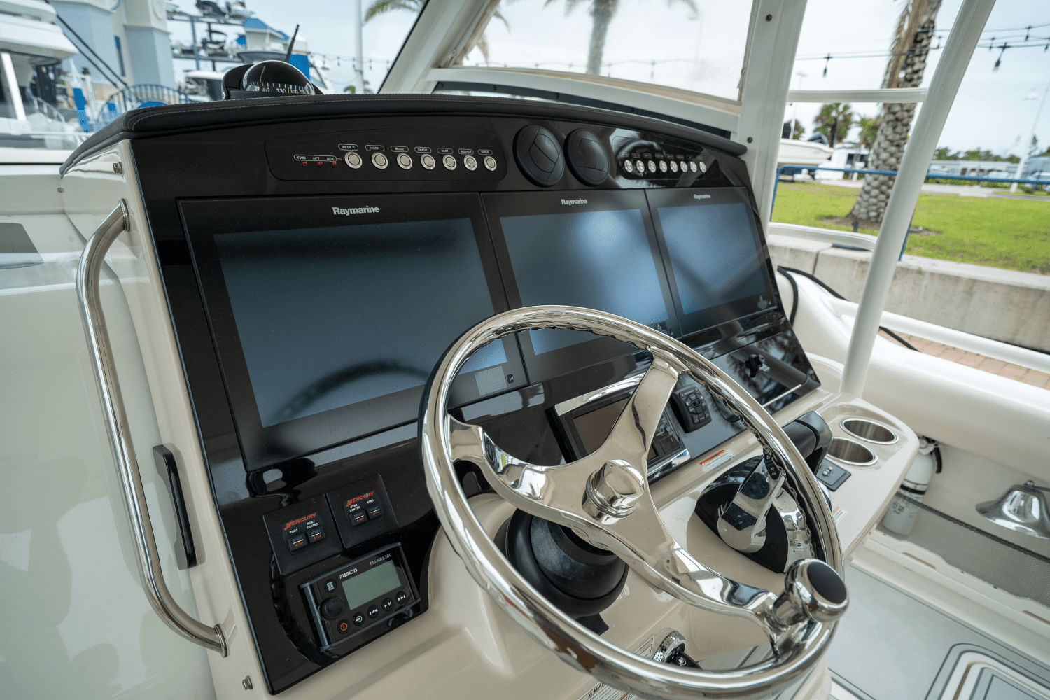 2017 Boston Whaler 420 OUTRAGE Image Thumbnail #21