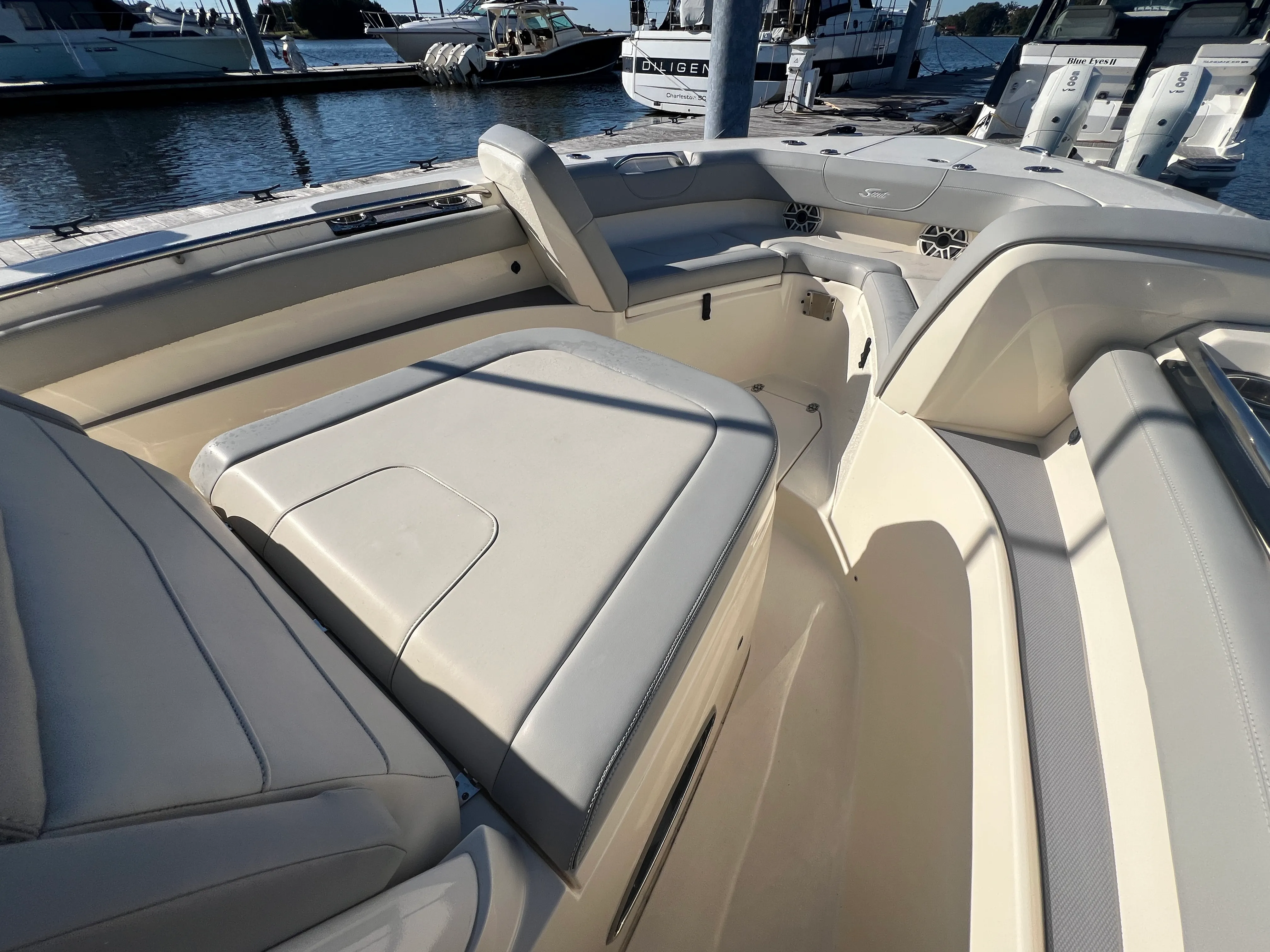 2024 Scout 305LXF Image Thumbnail #23