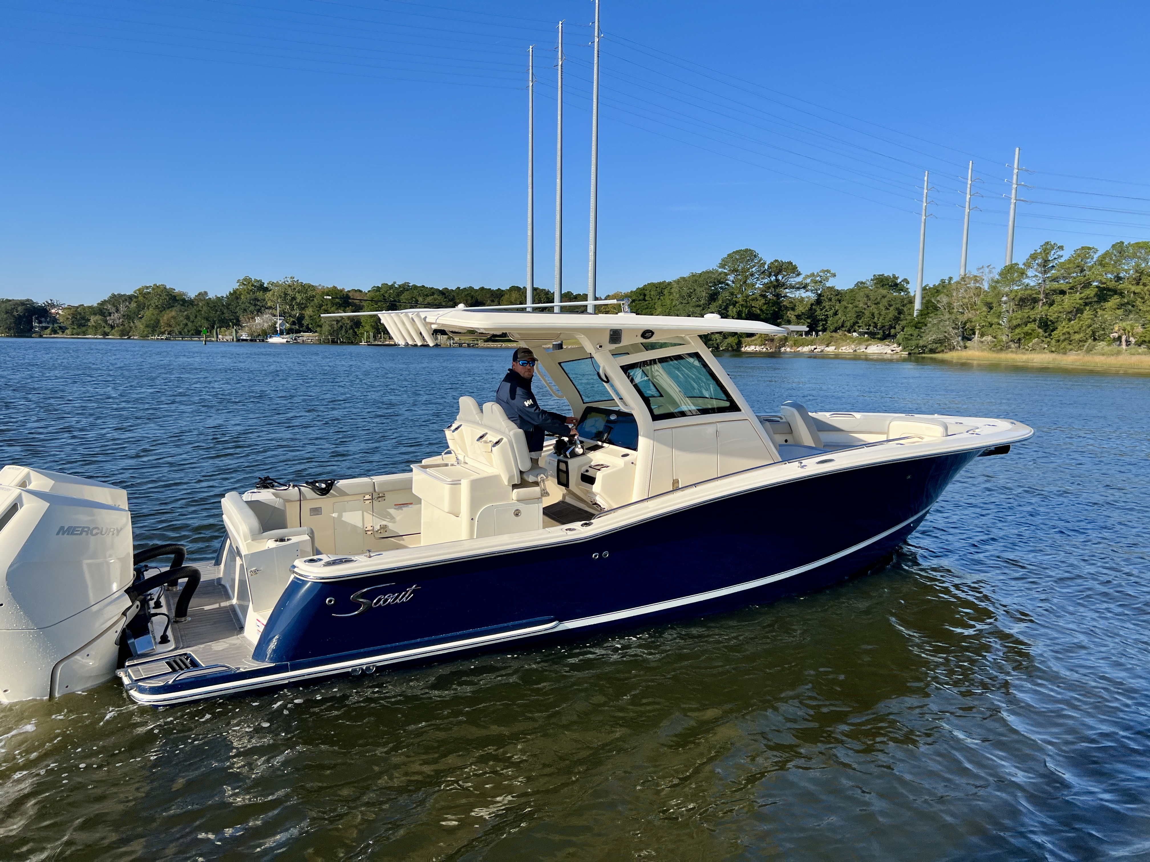 2024 Scout 305LXF Image Thumbnail #1