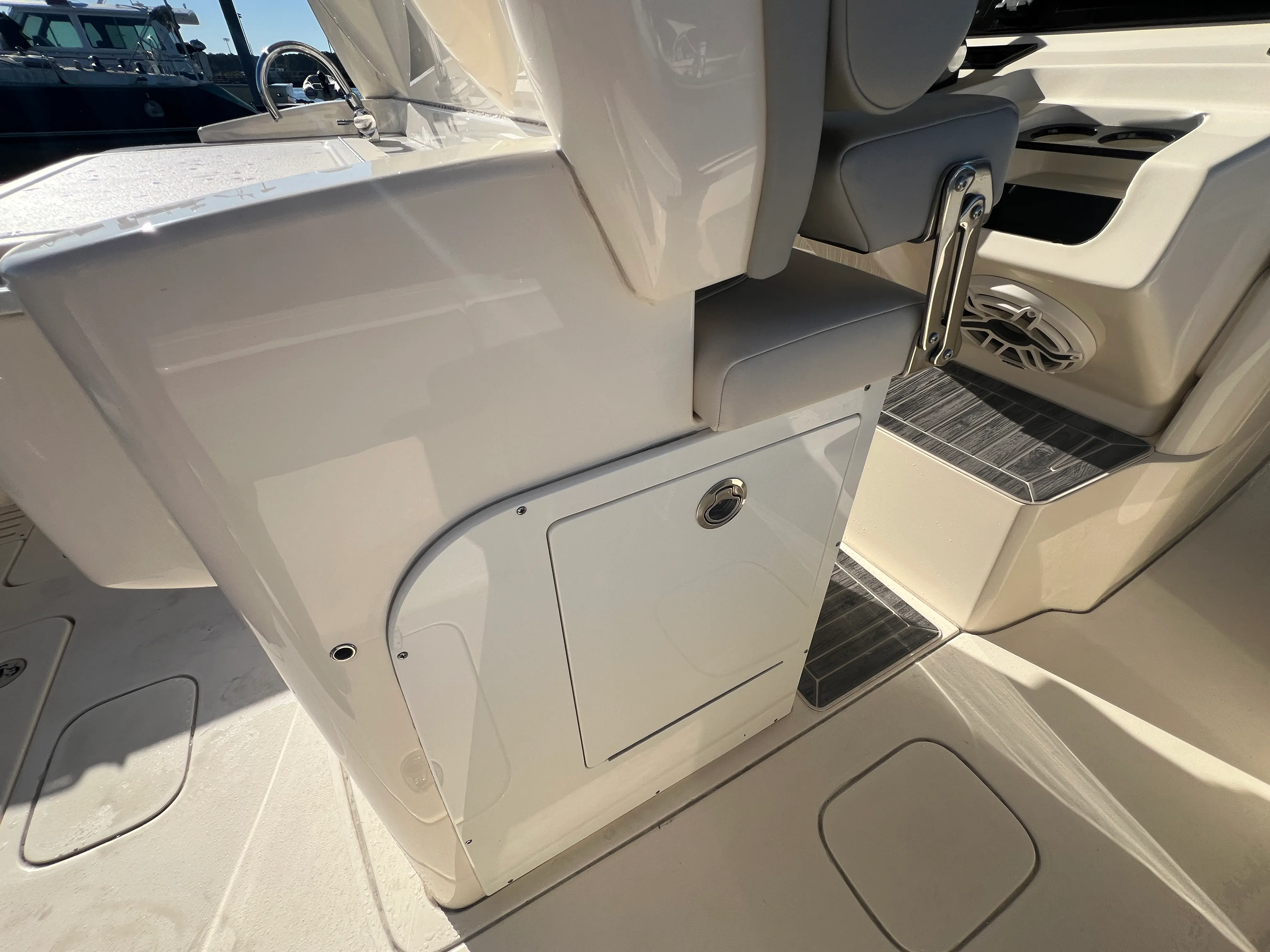 2024 Scout 305LXF Image Thumbnail #16