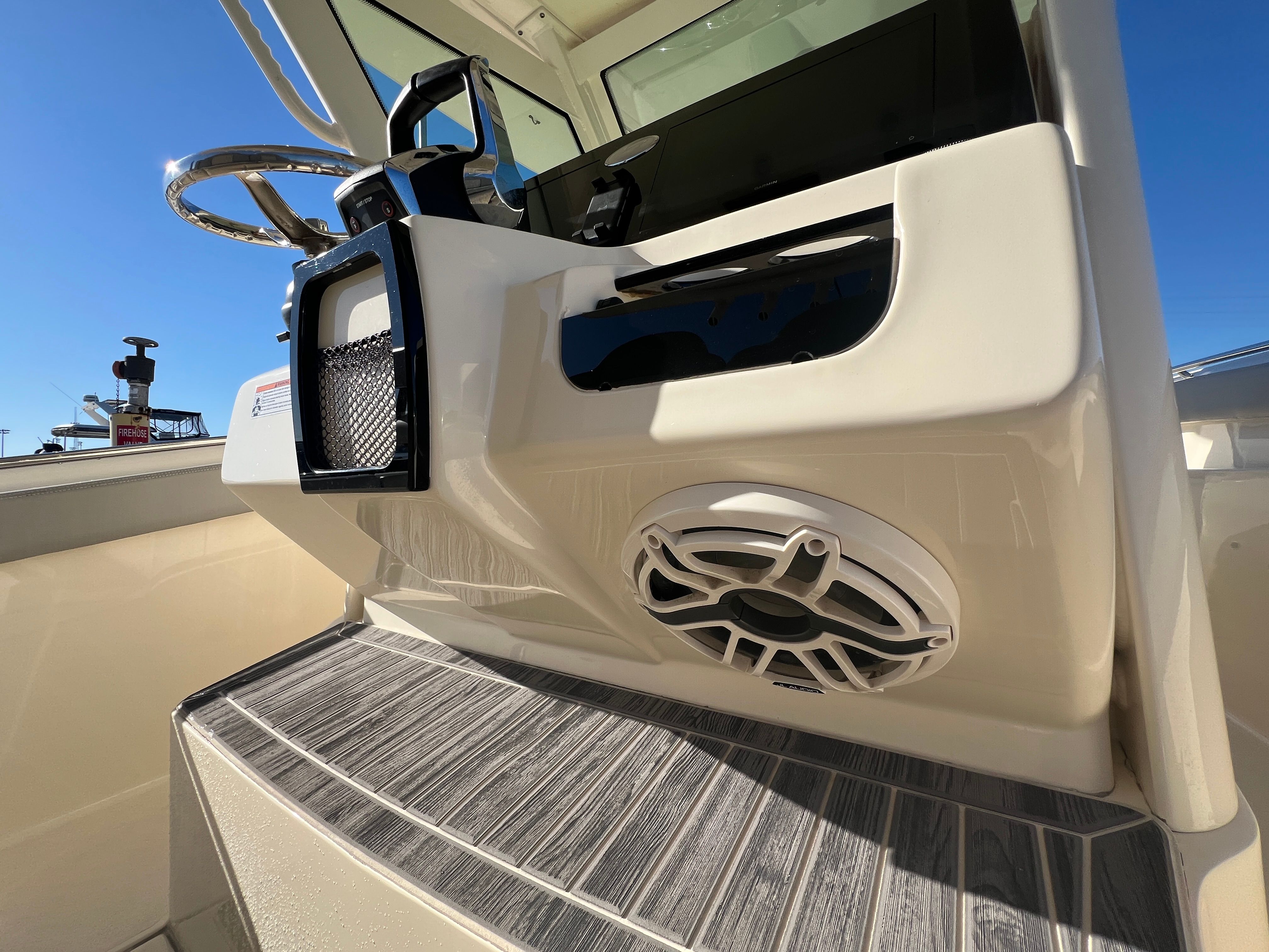 2024 Scout 305LXF Image Thumbnail #19