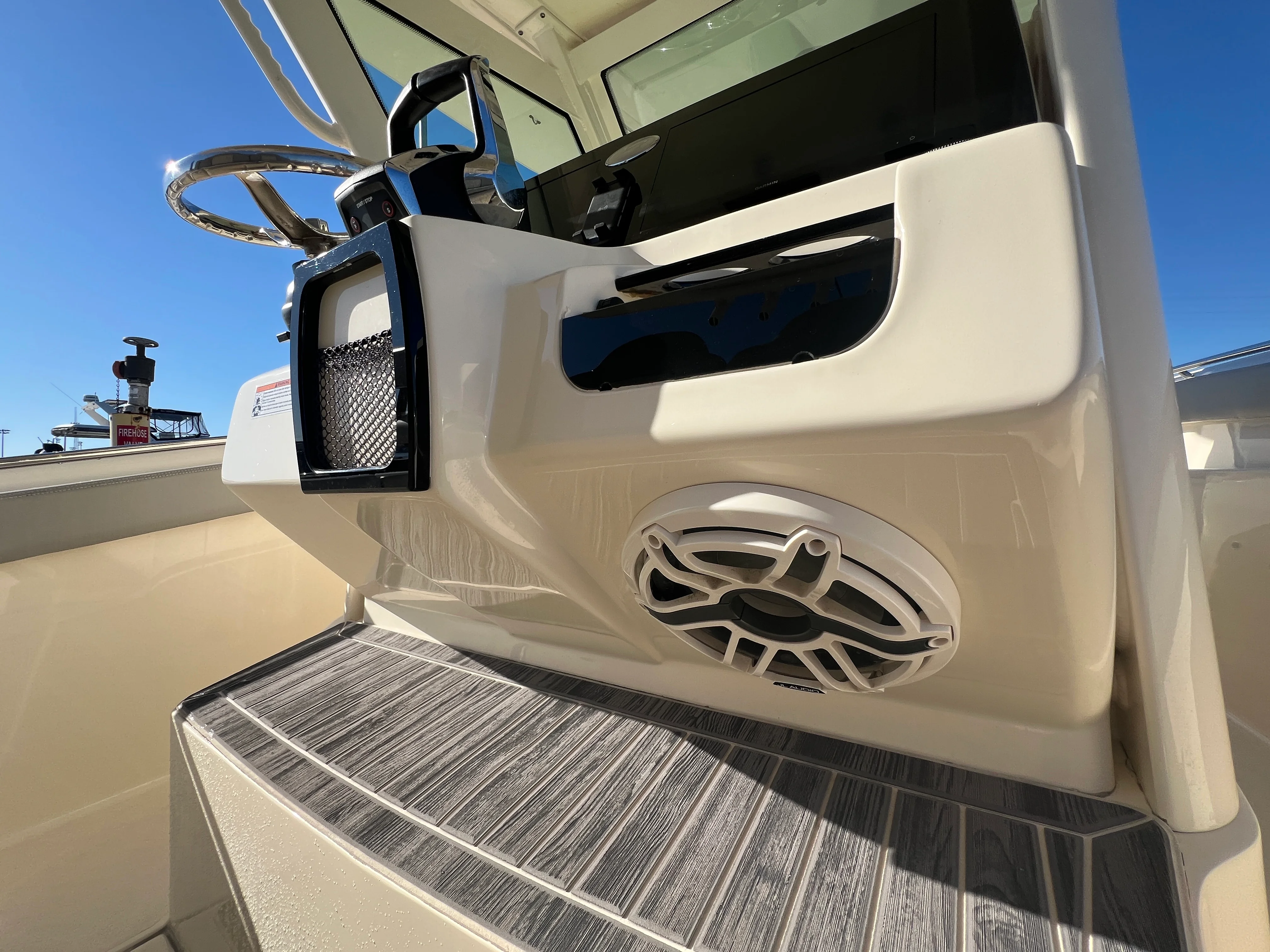 2024 Scout 305LXF Image Thumbnail #19